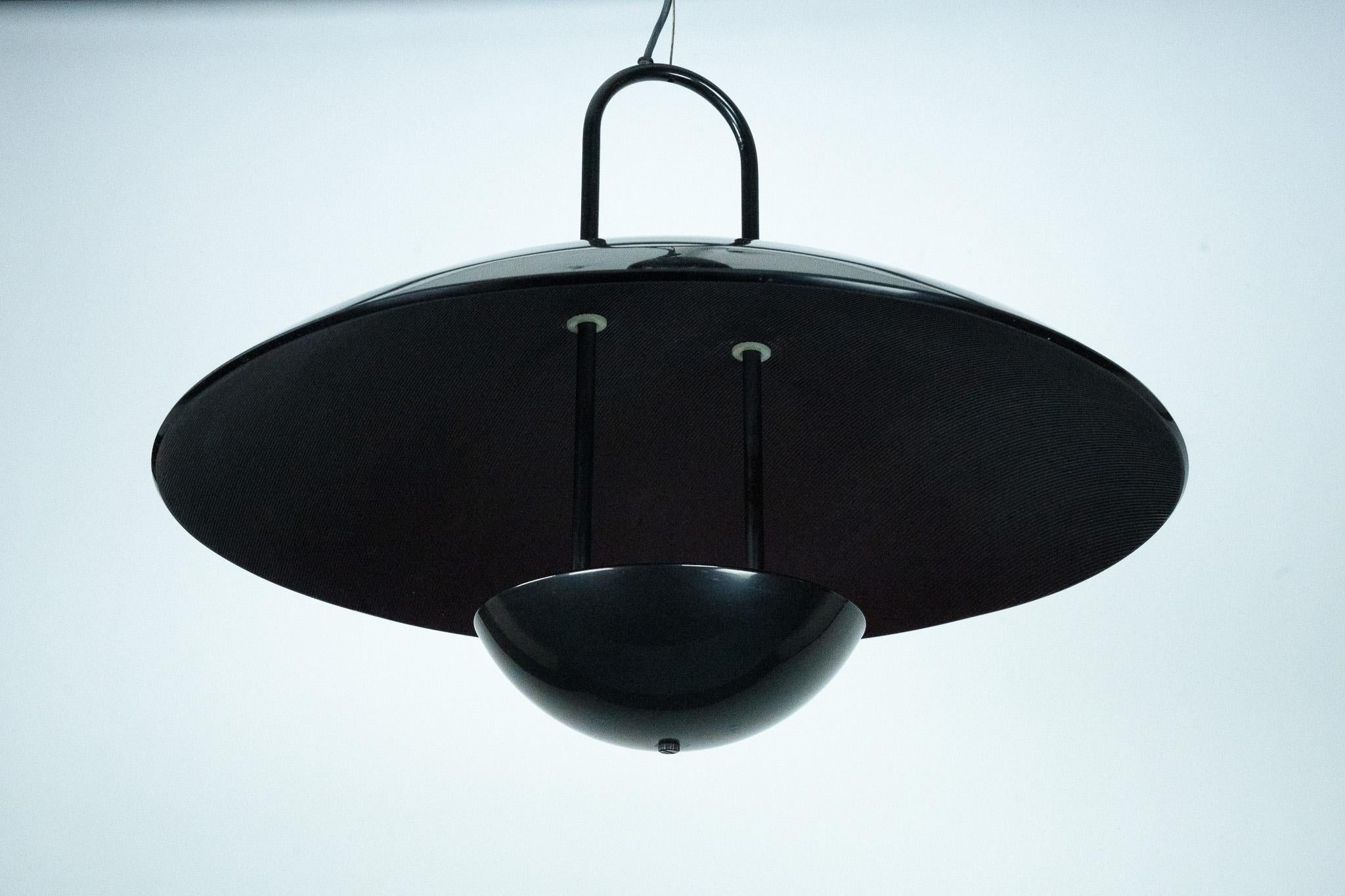 Vintage 1990s Black Pendant Lamp with Glass Top Shade. Italy Bon état - En vente à Catania, CT