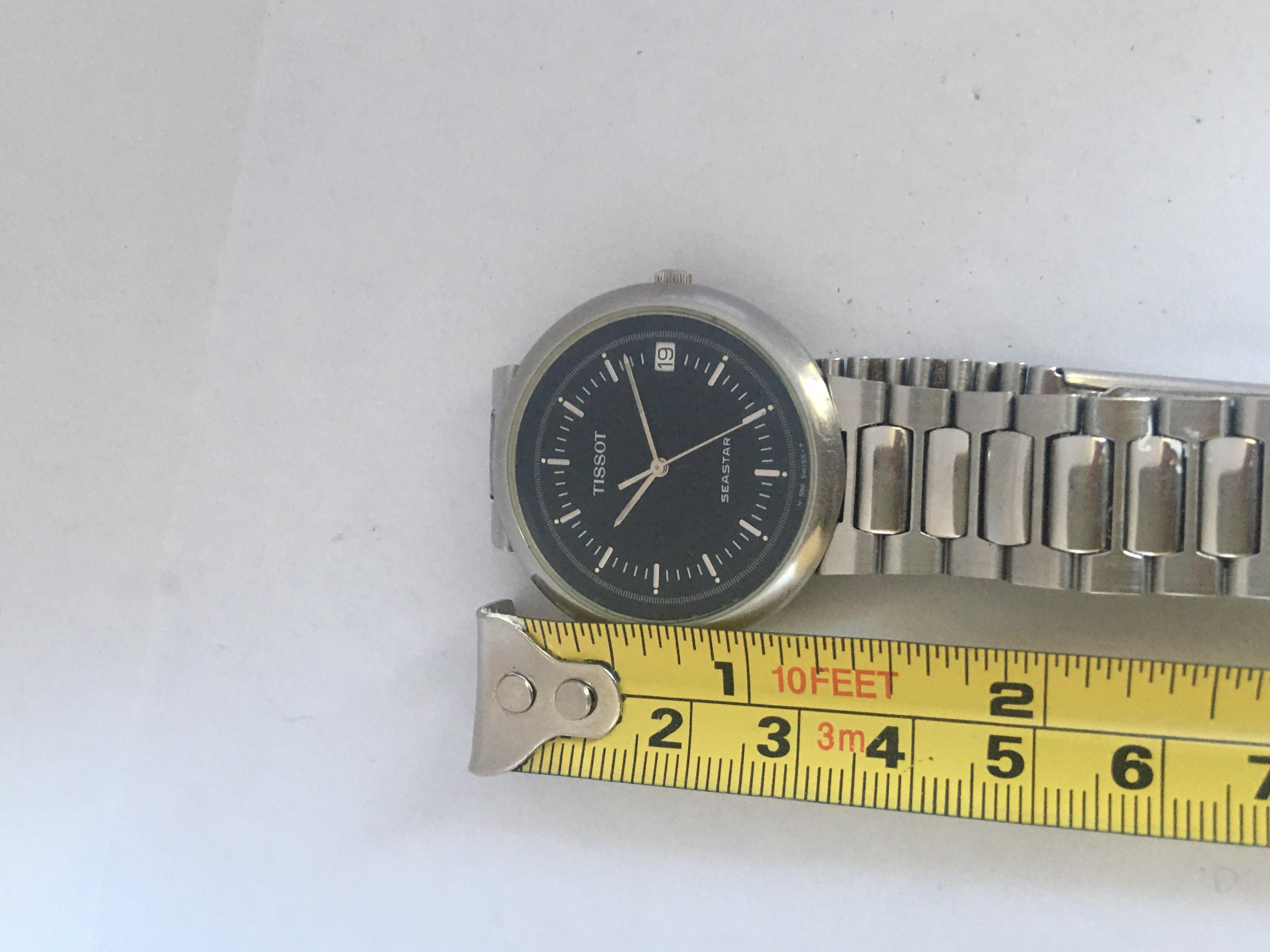 Vintage 1990s Blue Dial Stainless Steel Battery Operated TISSOT Seastar Watch For Sale 4