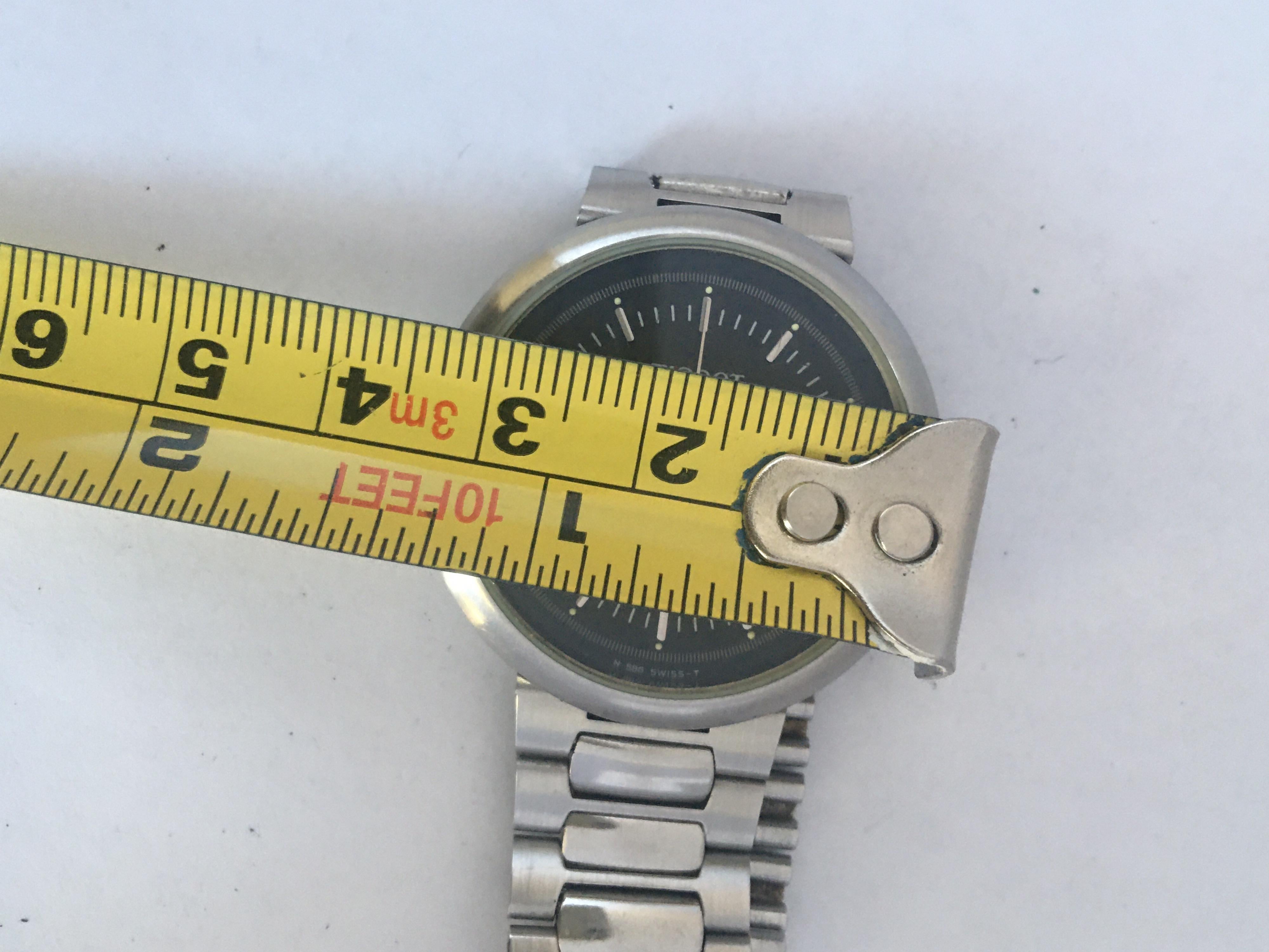 Vintage 1990s Blue Dial Stainless Steel Battery Operated TISSOT Seastar Watch For Sale 5