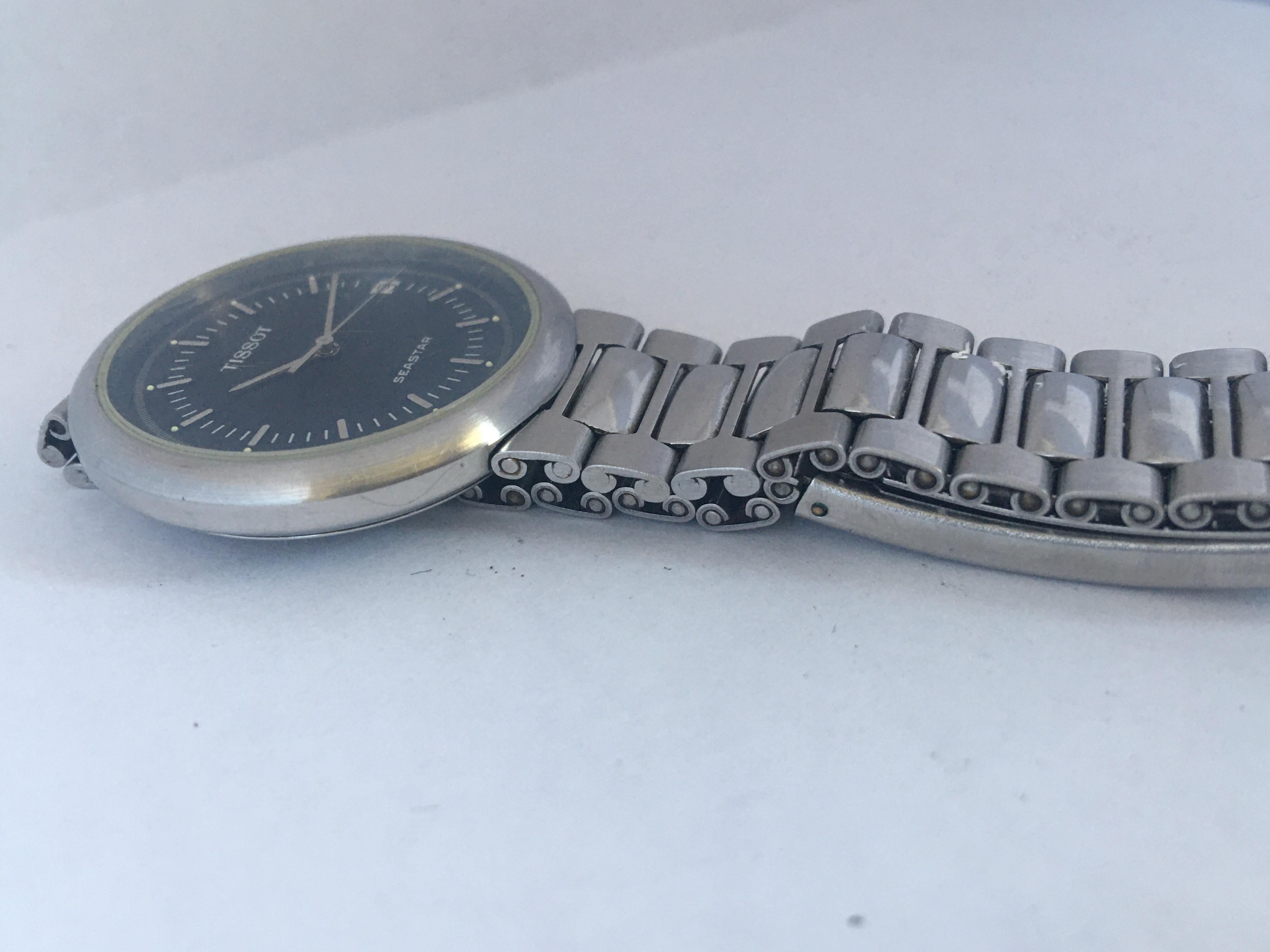 Vintage 1990s Blue Dial Stainless Steel Battery Operated TISSOT Seastar Watch For Sale 6