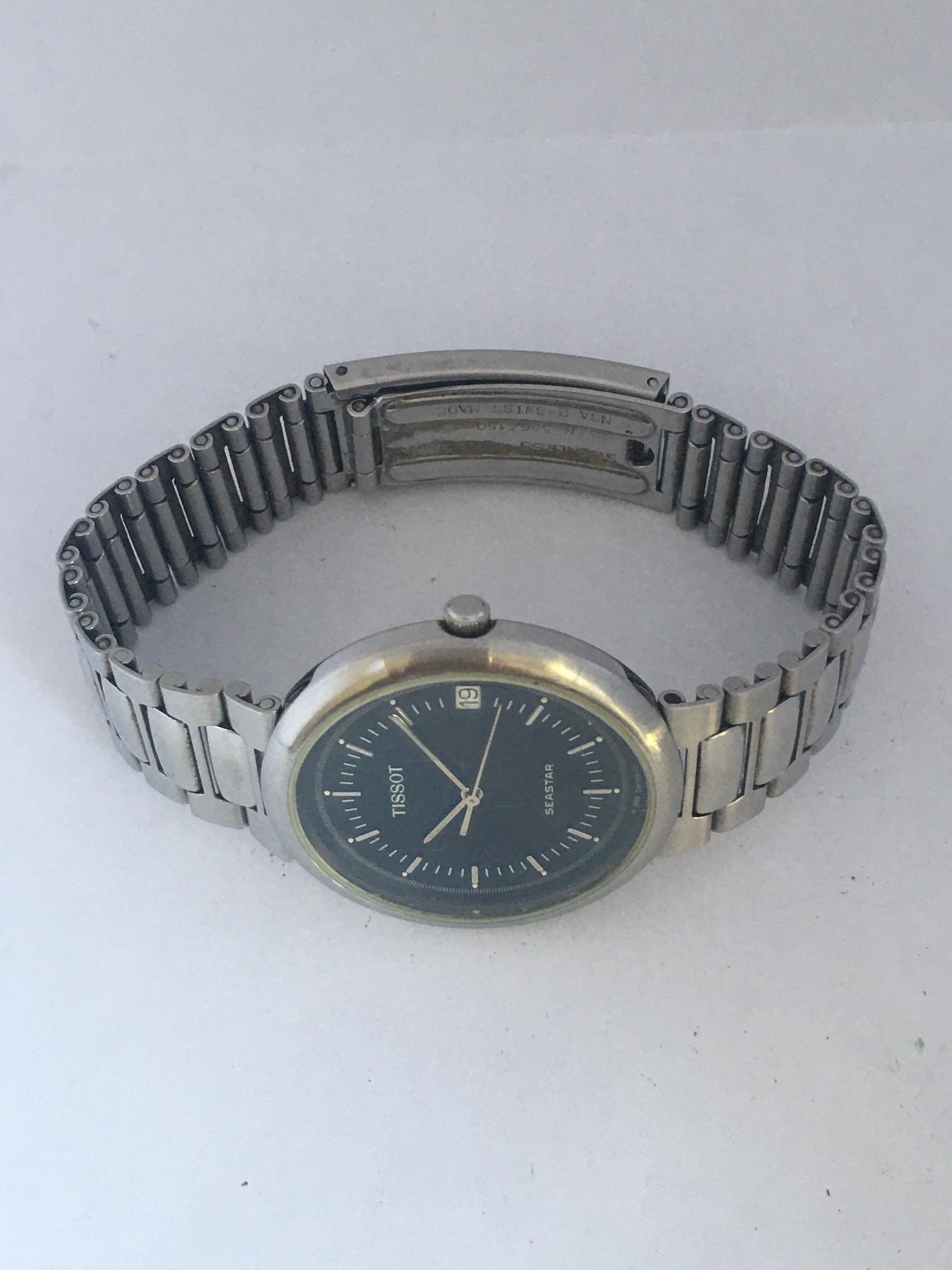 Vintage 1990s Blue Dial Stainless Steel Battery Operated TISSOT Seastar Watch In Good Condition For Sale In Carlisle, GB