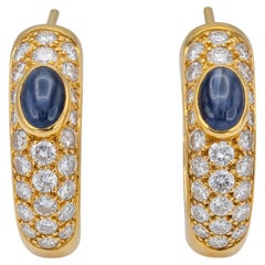 Cartier, boucles d'oreilles huggies vintage des années 1990 avec saphirs et diamants