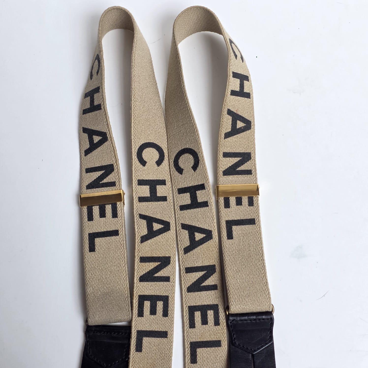 Vintage 1990er Chanel Beige Hosenträger für Damen oder Herren im Angebot