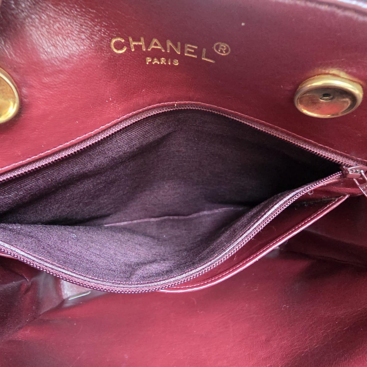 Vintage 1990 Chanel Fourre-tout en cuir d'agneau noir en vente 12