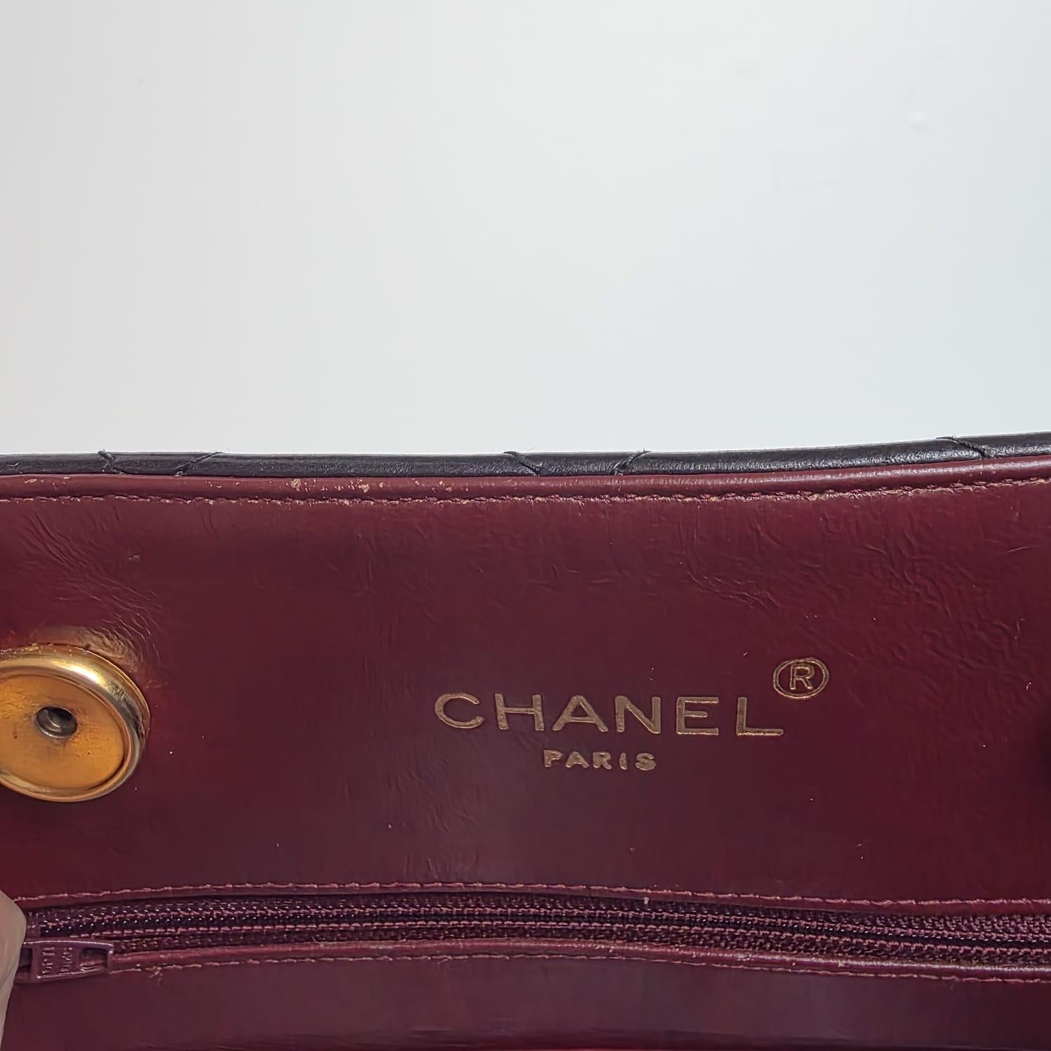 Vintage 1990 Chanel Fourre-tout en cuir d'agneau noir en vente 1