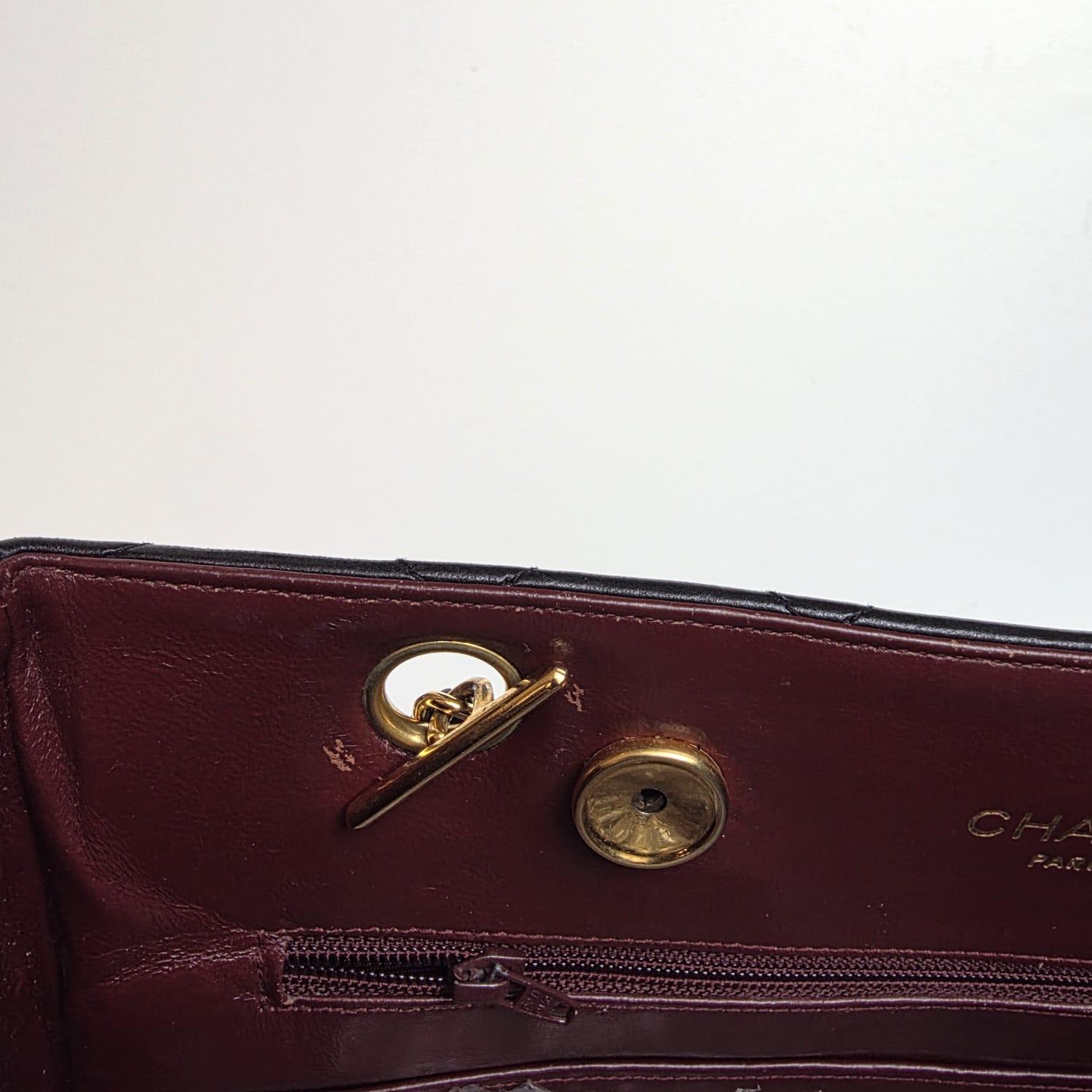 Vintage 1990 Chanel Fourre-tout en cuir d'agneau noir en vente 3