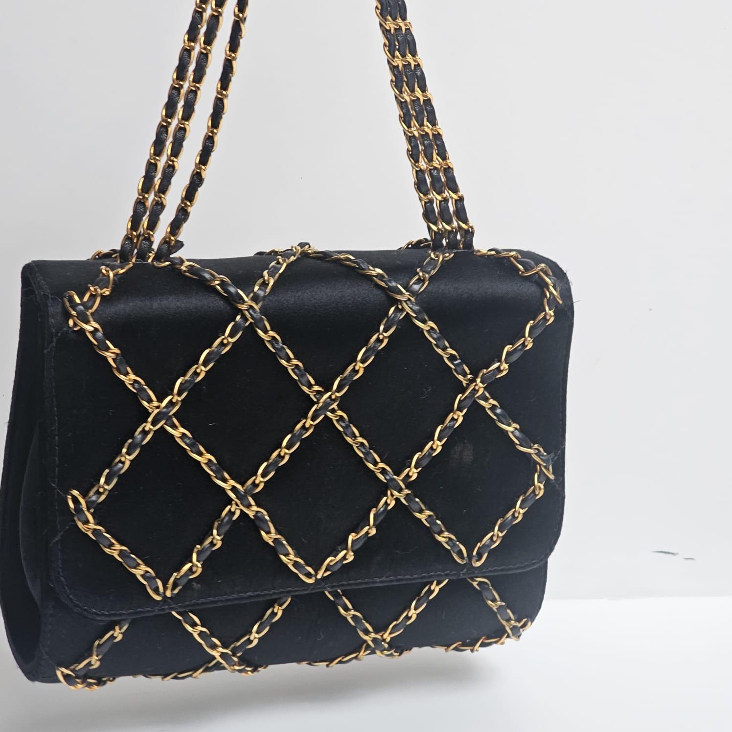 Vintage 1990s Chanel Black Mini Satin Quilted Chain Evening Bag im Angebot 8