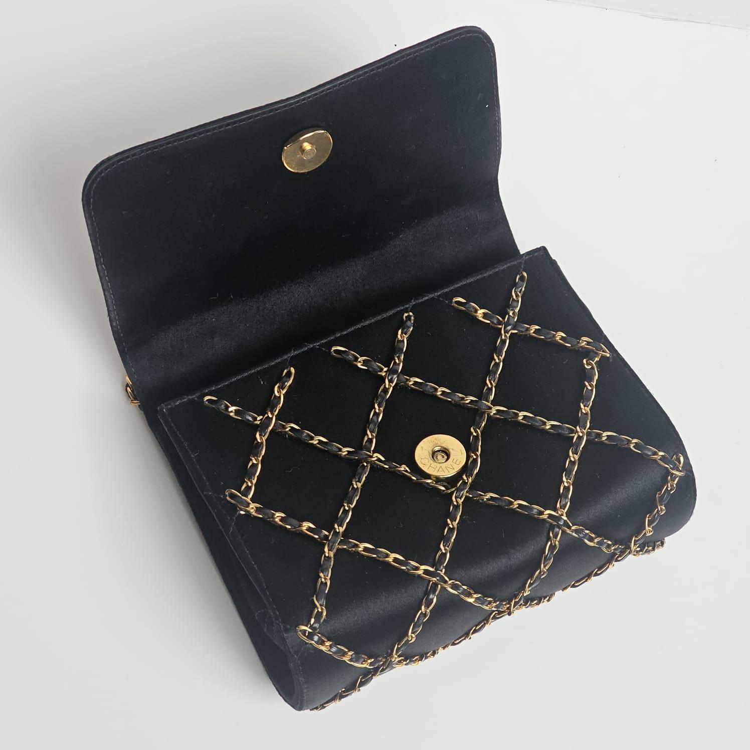 Vintage 1990s Chanel Black Mini Satin Quilted Chain Evening Bag im Angebot 9