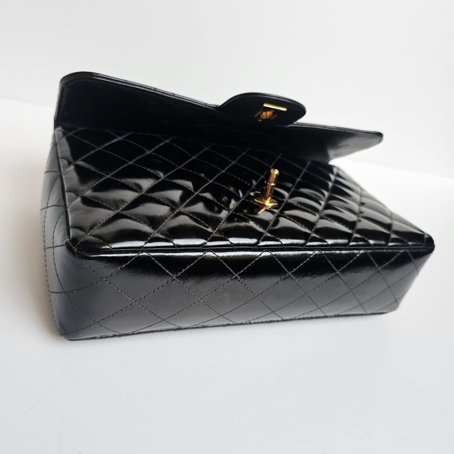 Vintage 1990s Chanel Black Patent Quilted Top Handle East West Flap Bag 8