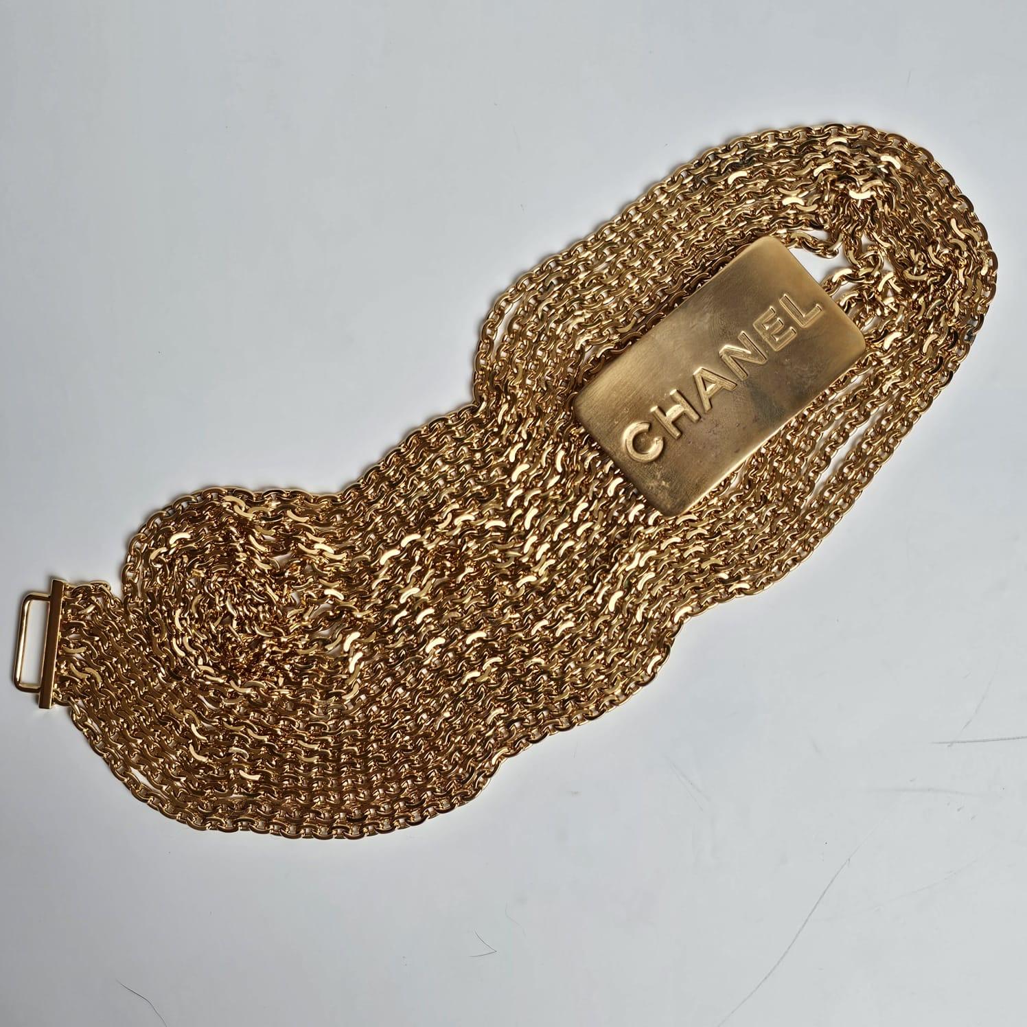 Women's Vintage 1990s Chanel Gold Buckle Chain Layered Belt For Sale