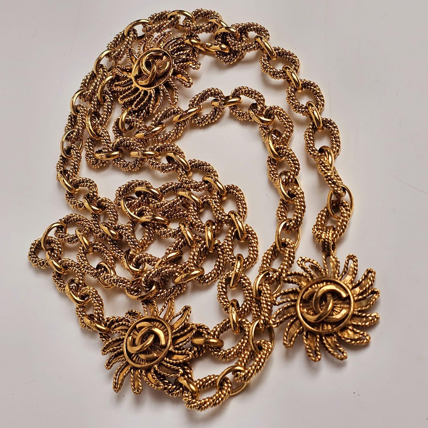 Vintage 1990s Chanel Gold Sun Medallion Layered Chain Waist Belt For Sale 2