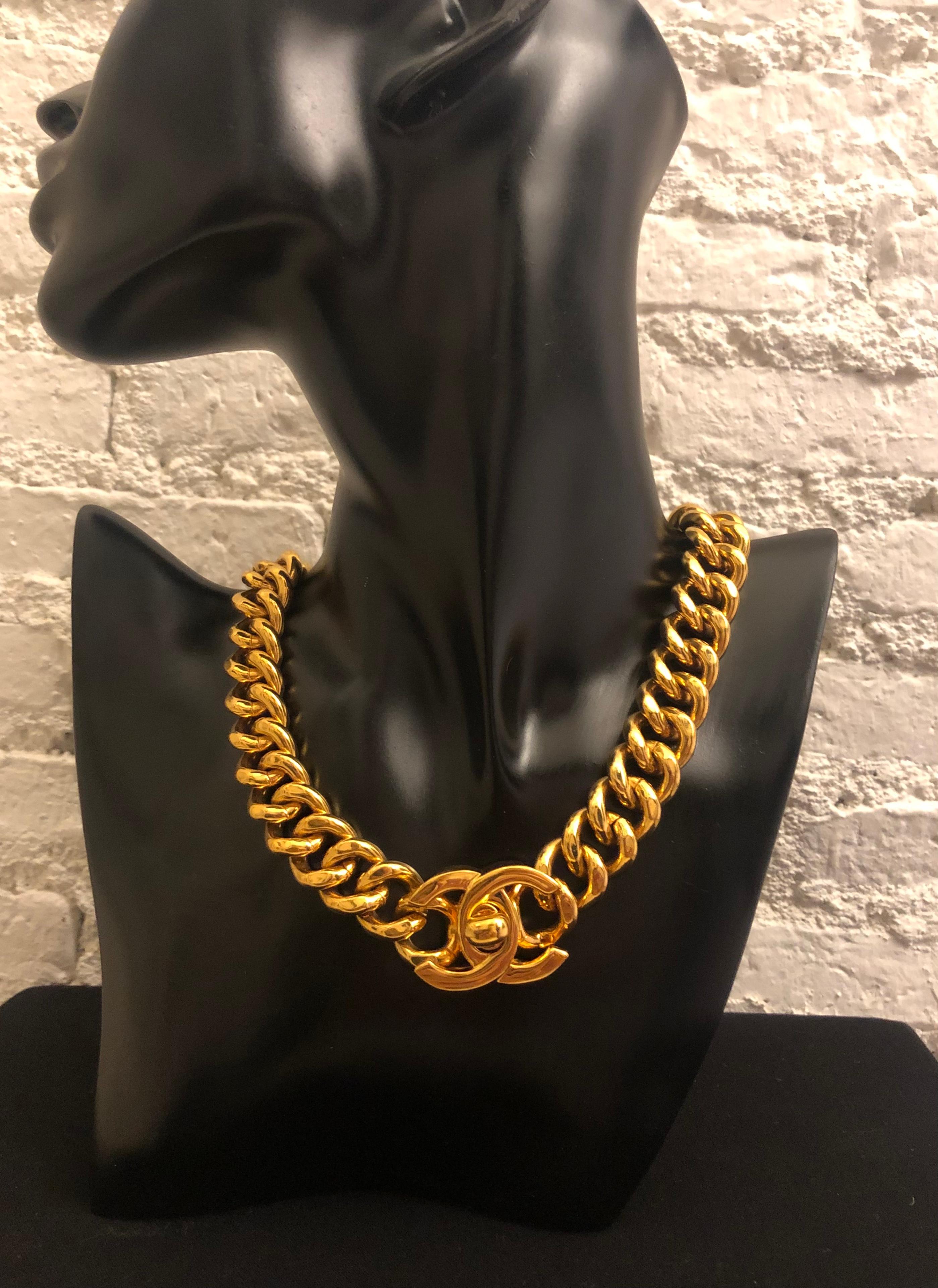Vintage CHANEL gold toned chain necklace featuring the iconic Chanel turnlock closure in sturdy gold toned chain. Chanel’s iconic turn-lock on flap bags was reinvented by Karl Lagerfeld as a statement element on some of these vintage accessories.