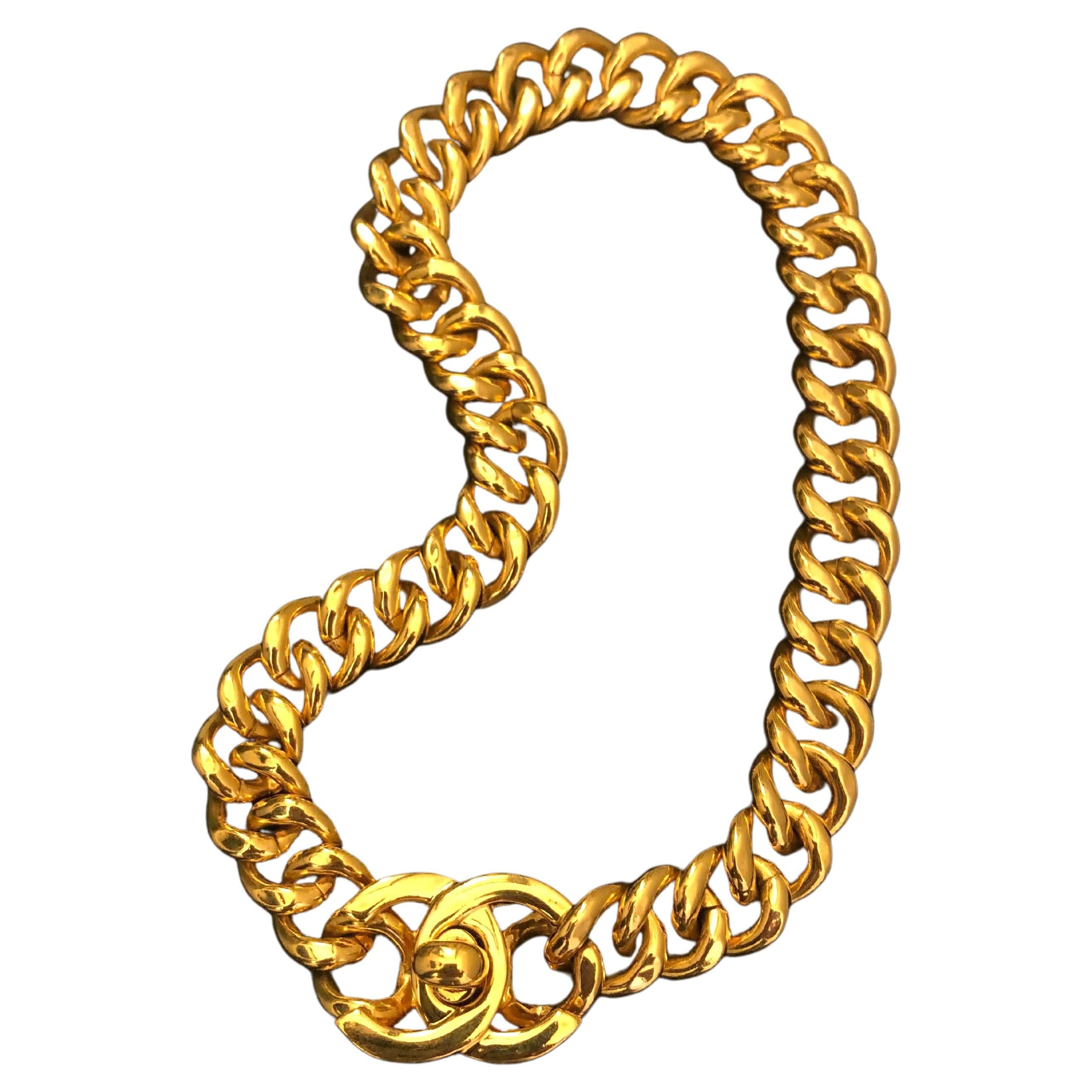 Chanel Gold 1996 Vintage Toned Turnlock Chain Necklace Turn Lock