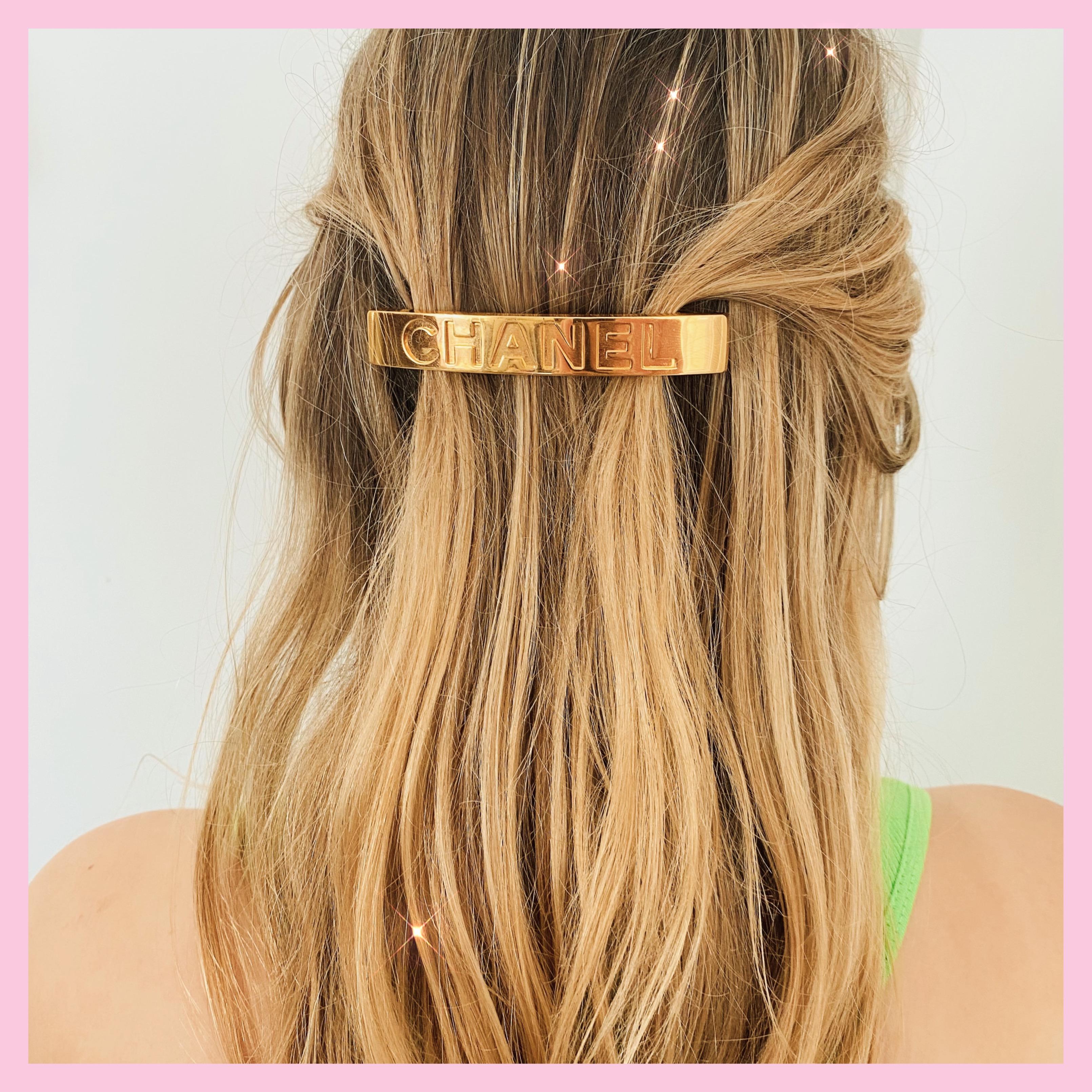 Chanel Vintage 1990s Hair Barrette

A rare and striking piece from the Chanel 90s archive. Add Chanel magic to good and bad hair days! Made in France in the 1990s from gold plated metal and embossed with Chanel across the barrette.

Chanel in the