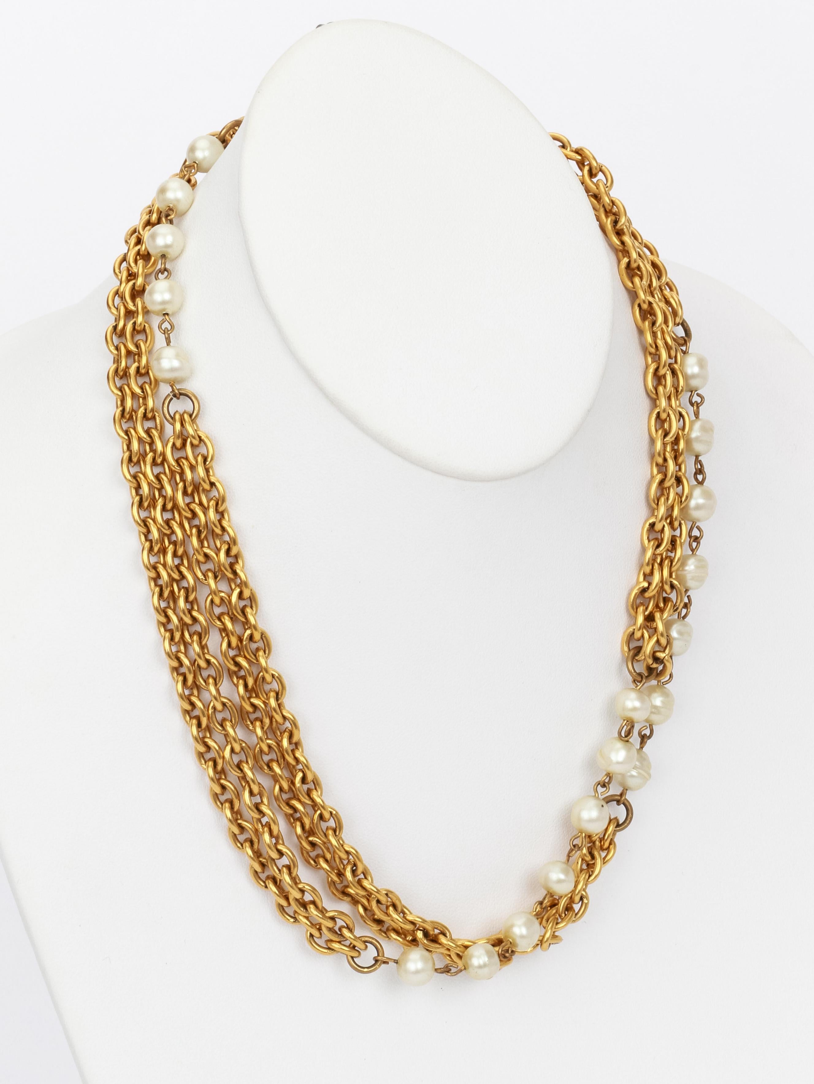 Vintage 1990er Chanel Sautoir Gold Perlenkette Halskette im Angebot 1