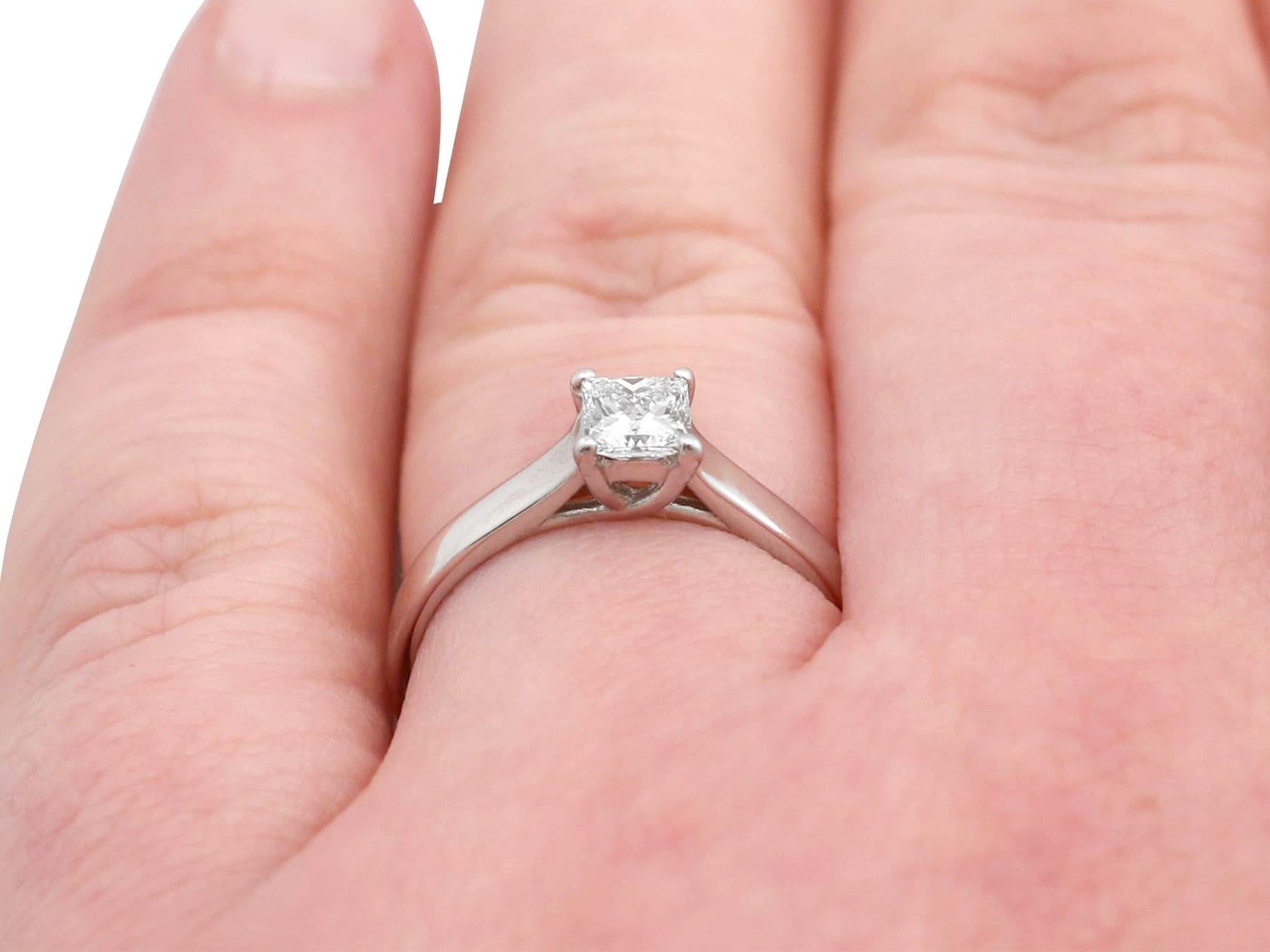 Vintage 1990s Diamond and White Gold Solitaire Ring For Sale 2