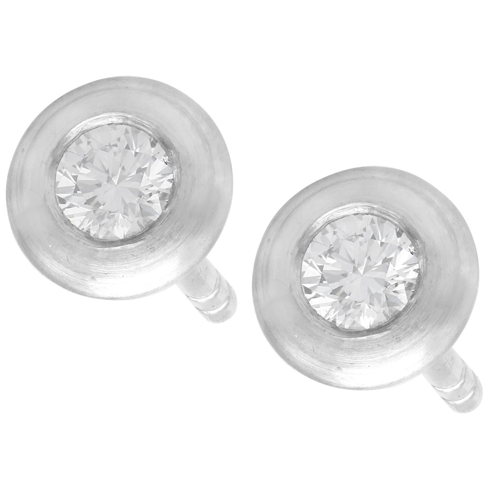 Vintage 1970s Diamond and White Gold Stud Earrings at 1stDibs