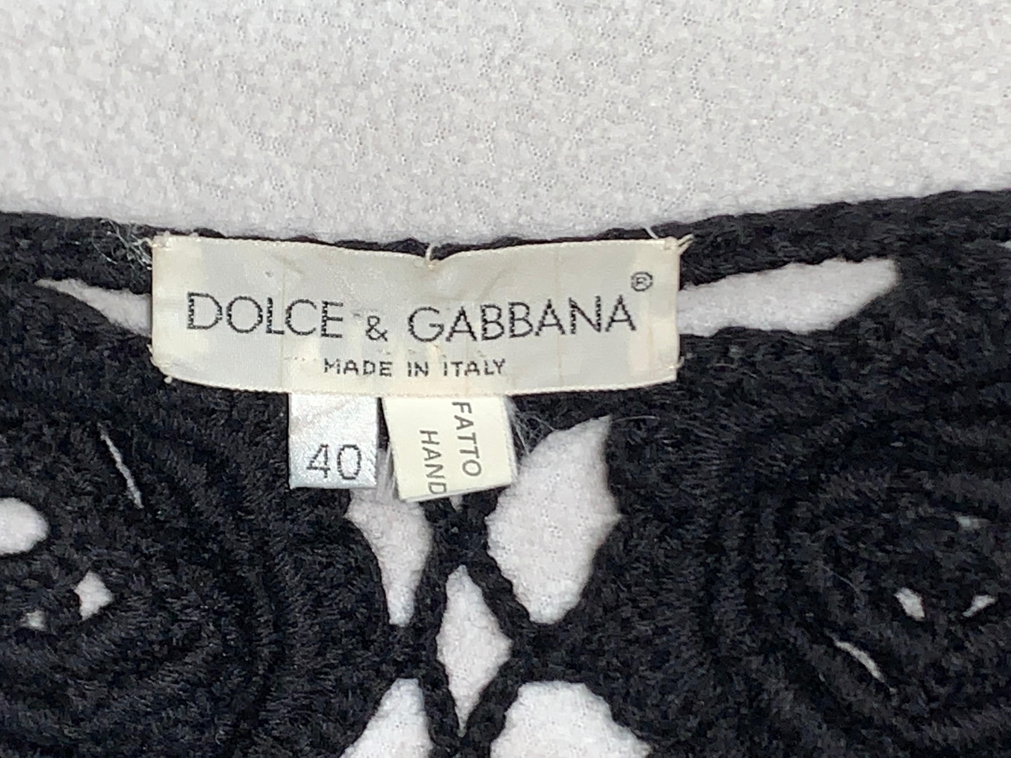 Vintage anni '90 Dolce & Gabbana Vestito nero trasparente con fiori all'uncinetto 3-D In condizioni buone a Yukon, OK