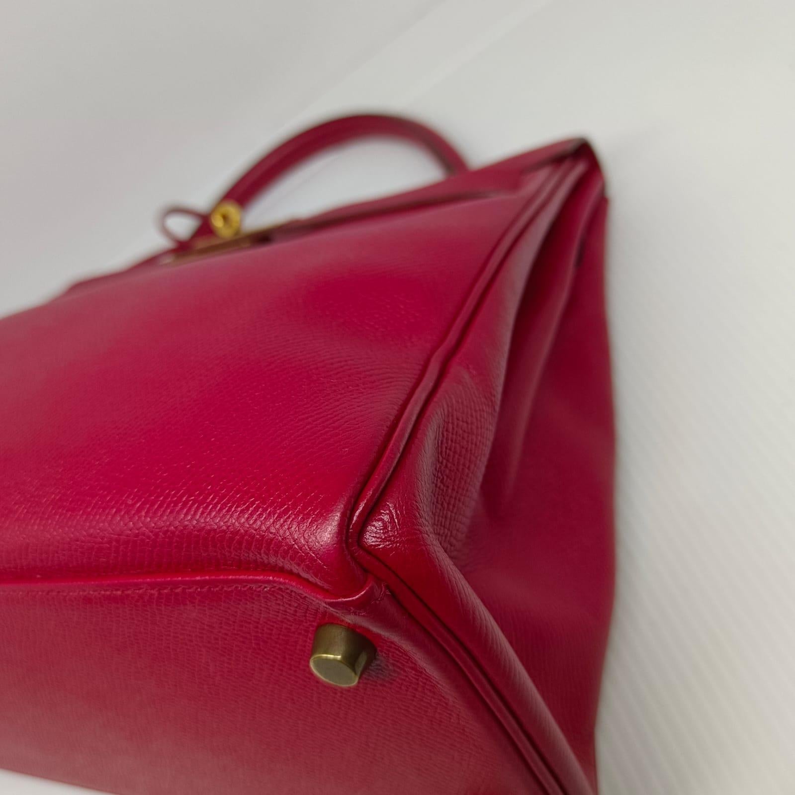Vintage 1990 Hermes Rouge Lisse Leather Kelly 32 Bag en vente 1