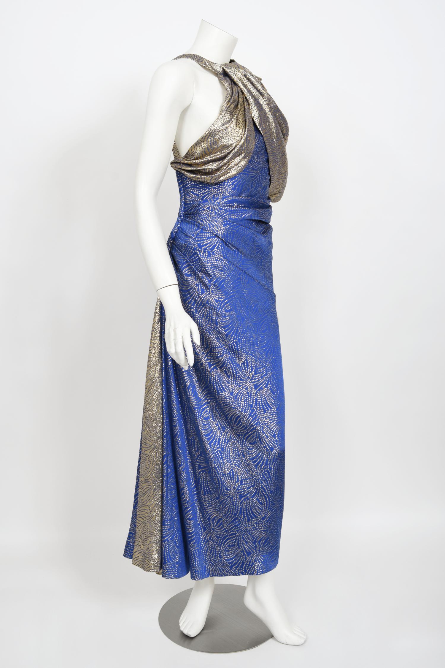 Robe asymétrique vintage en soie bleue métallisée coupée en biais Jacqueline de Ribes, années 1990 Pour femmes en vente