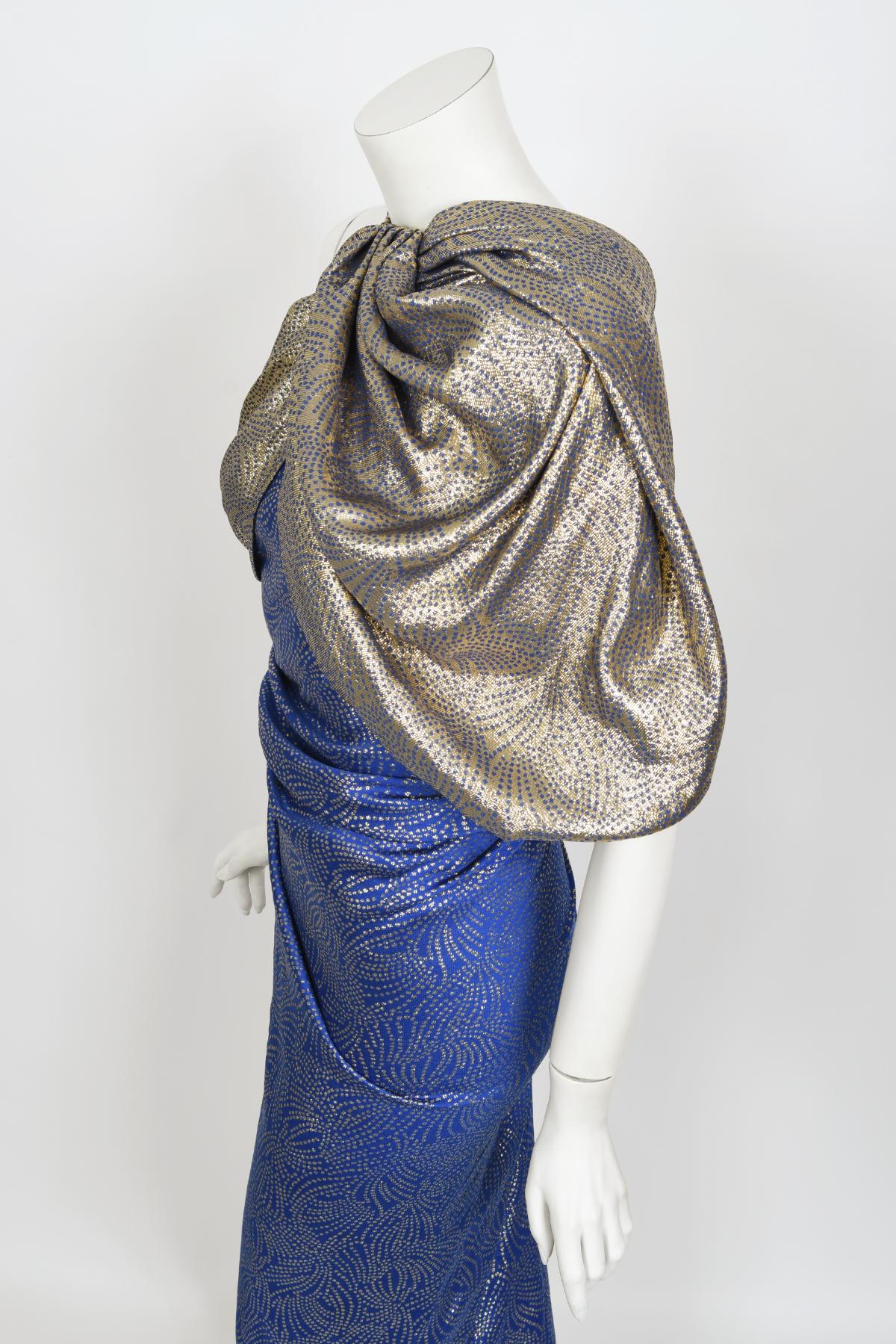 Robe asymétrique vintage en soie bleue métallisée coupée en biais Jacqueline de Ribes, années 1990 en vente 6
