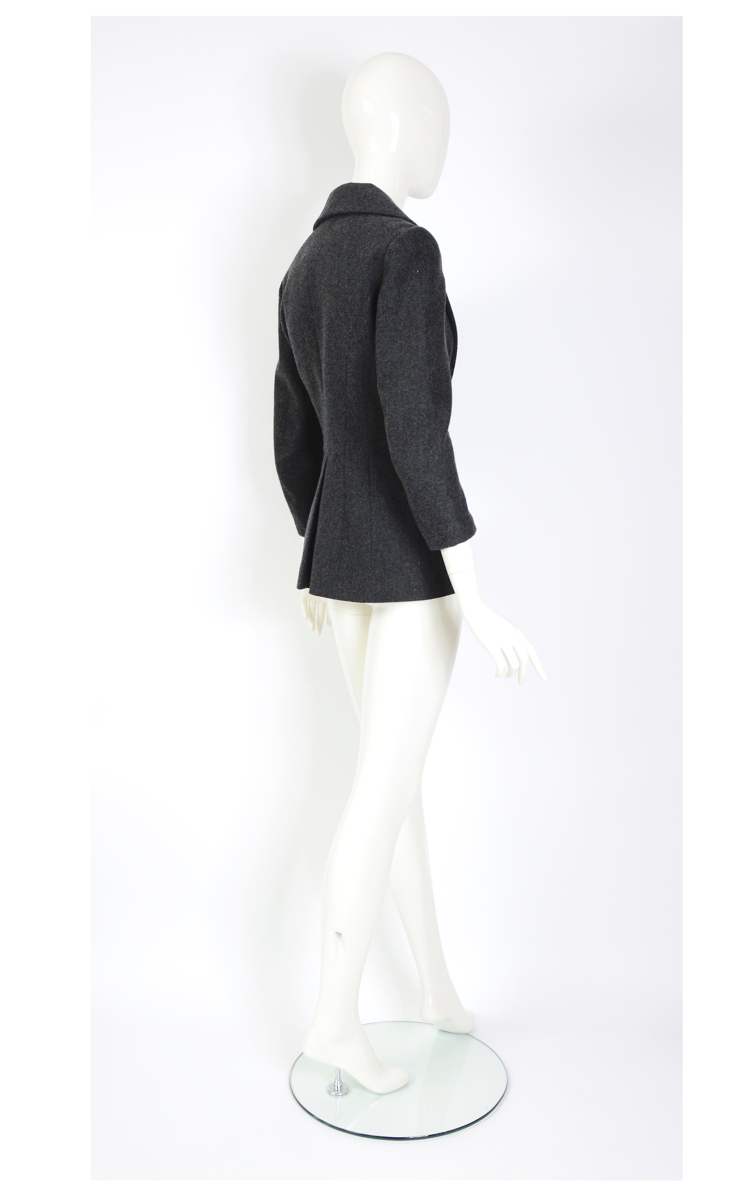 Vintage 1990s John Galliano wool & Cashmere mix grey three quarter sleeve jacket For Sale 2