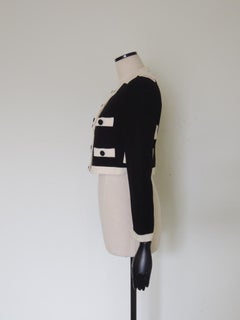 Veste blazer vintage Moschino à fermeture velcro courte noire et blanche, années 1990