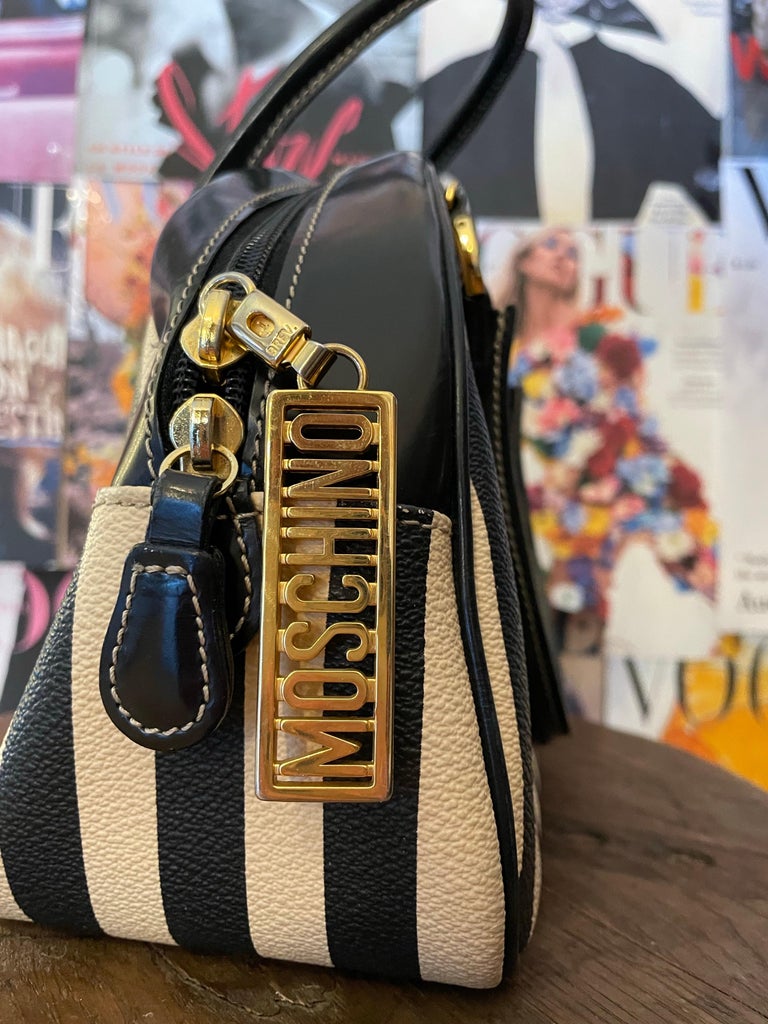 Sac Bowling Vintage Moschino Avec Patch Teddy - Cuir Noir - Occasion Très Bon état
