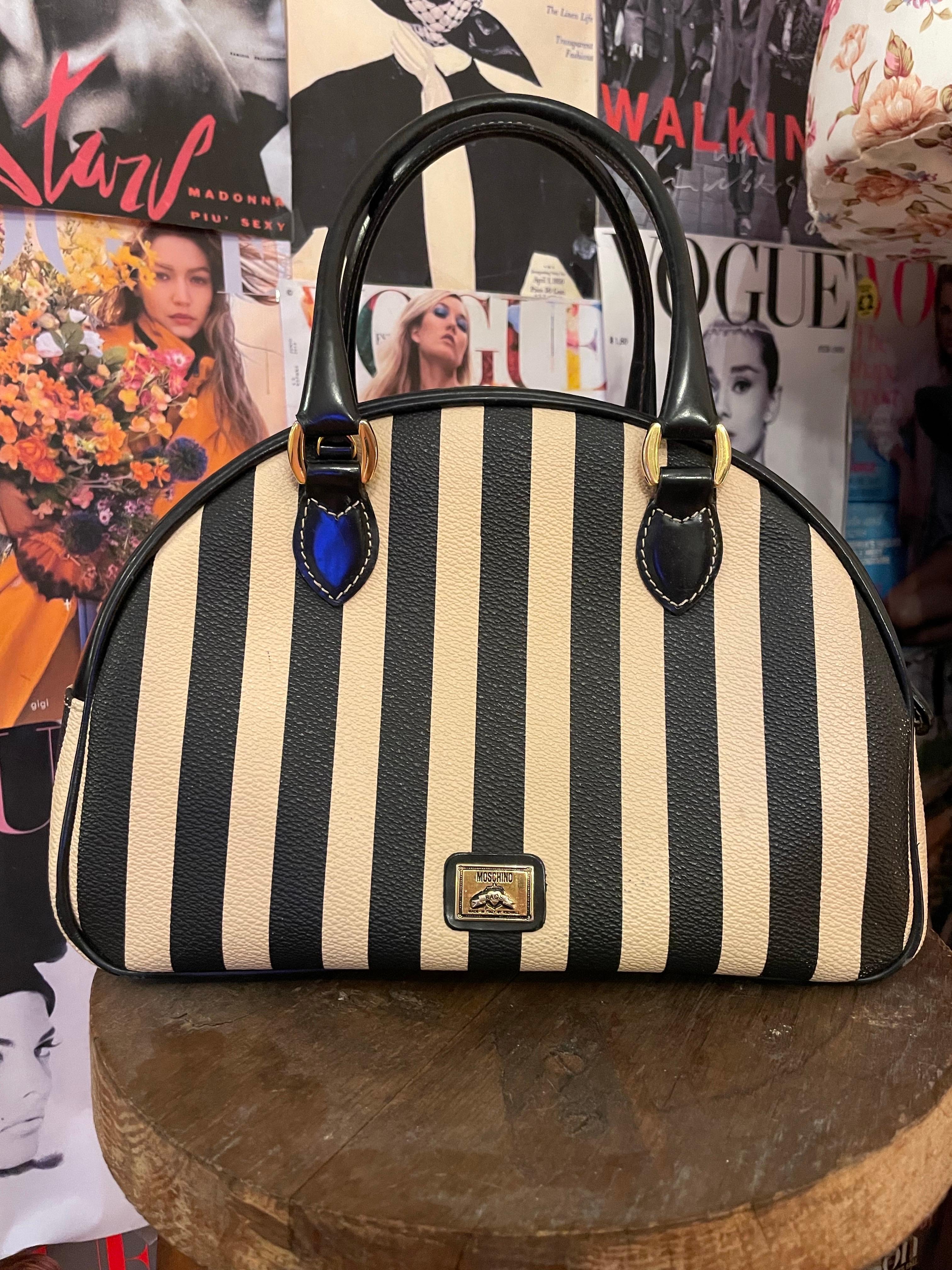 Vintage 1990s Moschino by redwall bowling bag For Sale 4