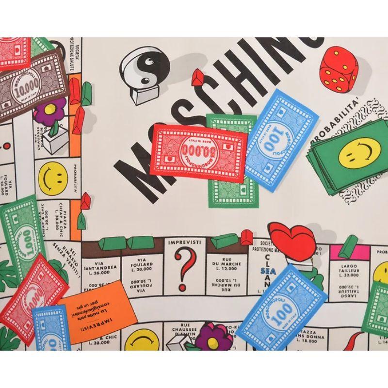 Chemise vintage Moschino à motif Crazy Funky « Moschinopoly » (années 1990) Unisexe en vente