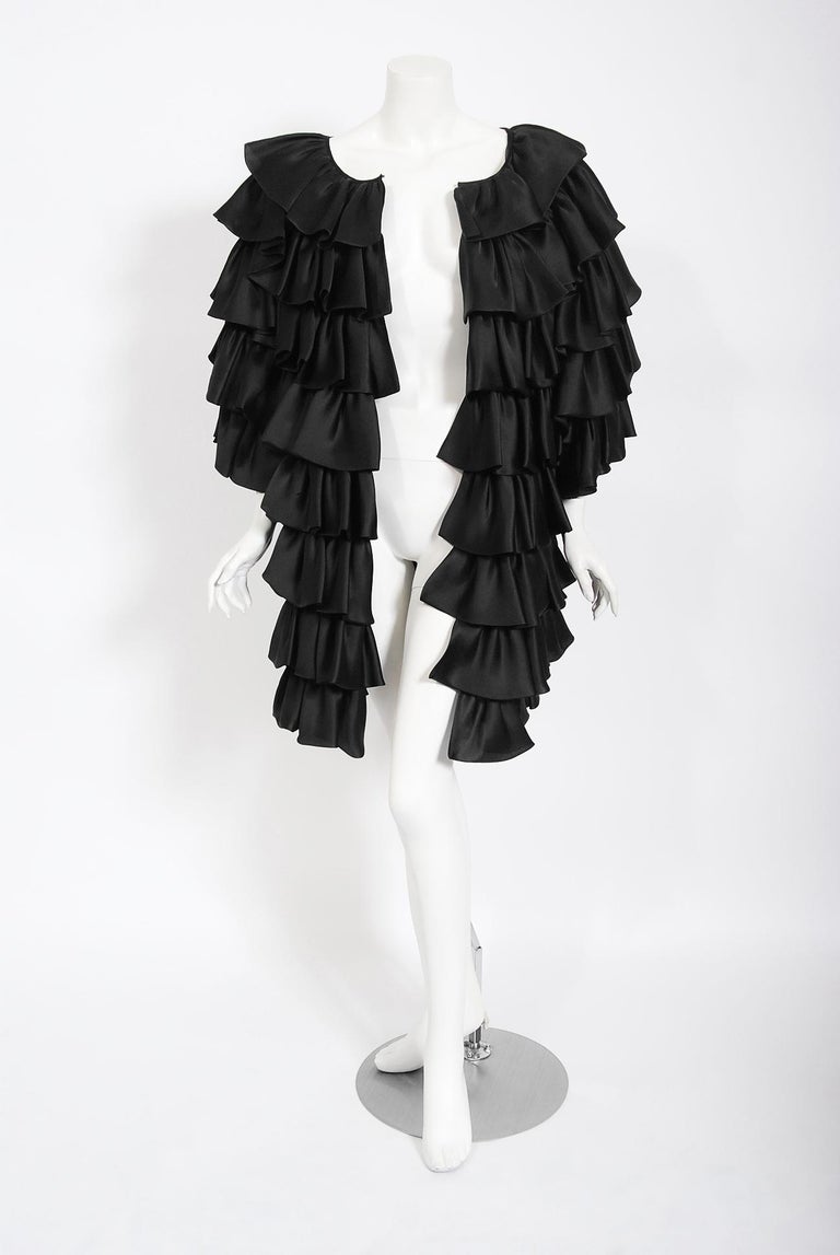 Vintage 1990's Oscar de la Renta Black Silk Tiered-Ruffle Short Sleeve ...