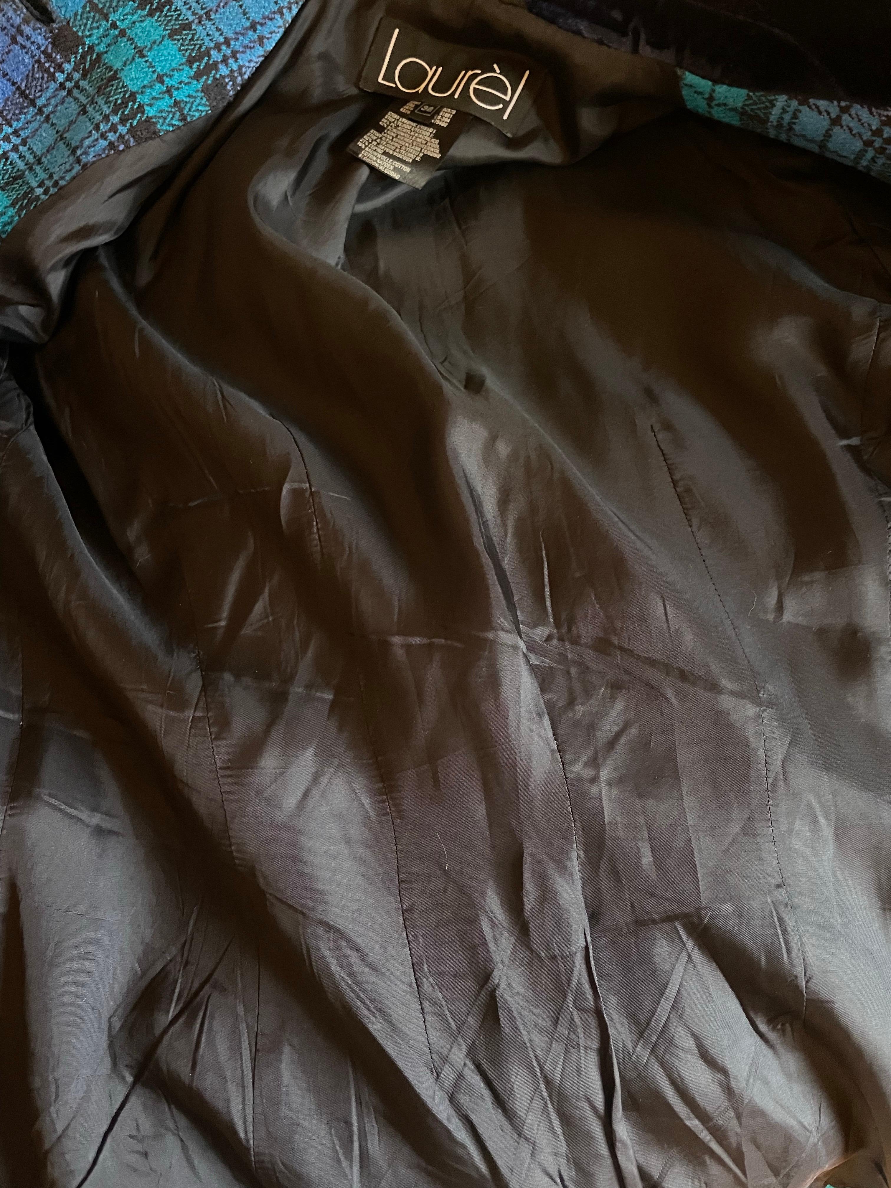 Vintage 1990s plaid blazer jacket LAURÈL by ESCADA For Sale 5