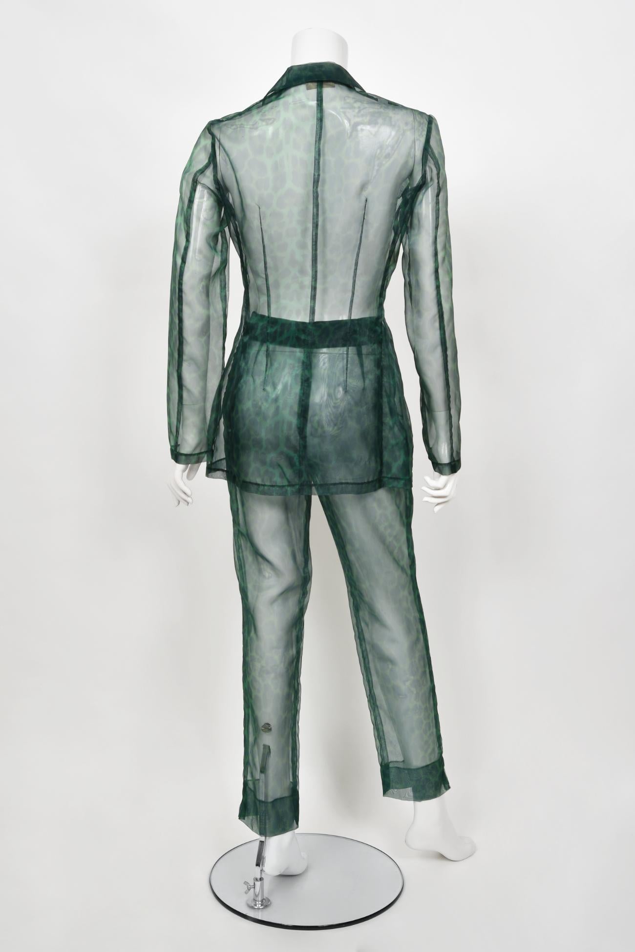Rifat Ozbek - Blazer et pantalon à imprimé léopard vert transparent, années 1990  en vente 6