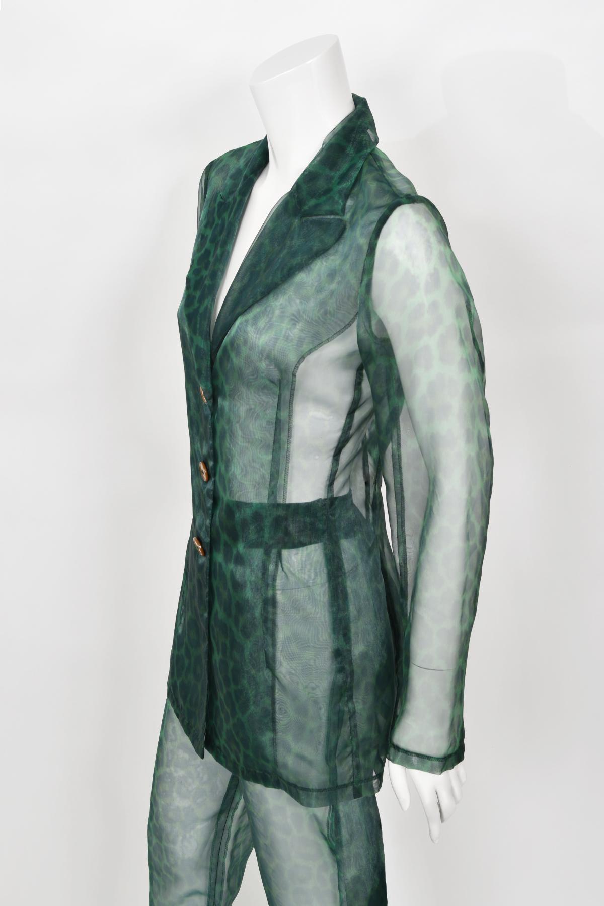 Rifat Ozbek - Blazer et pantalon à imprimé léopard vert transparent, années 1990  Unisexe en vente