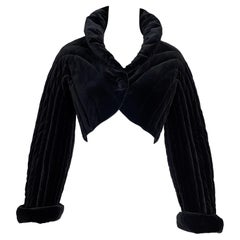 Vintage 1990er Thierry Mugler Schwarzer Samt Cropped Puffer Mantel Jacke