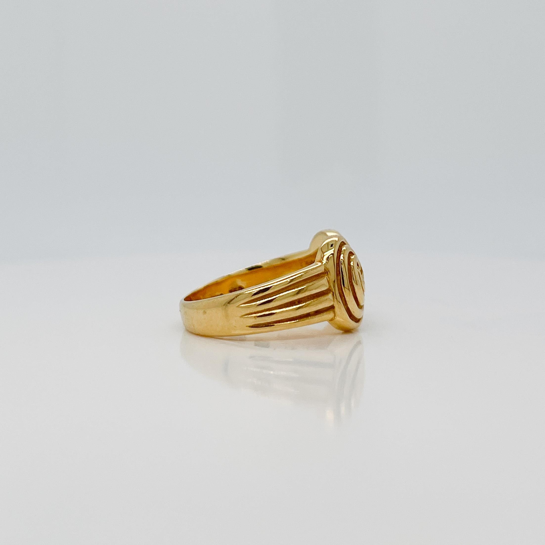 Vintage 1990s Tiffany & Co. 18 Karat Gold 'Spiro Swirl' Ring Size 6 In Good Condition In Philadelphia, PA