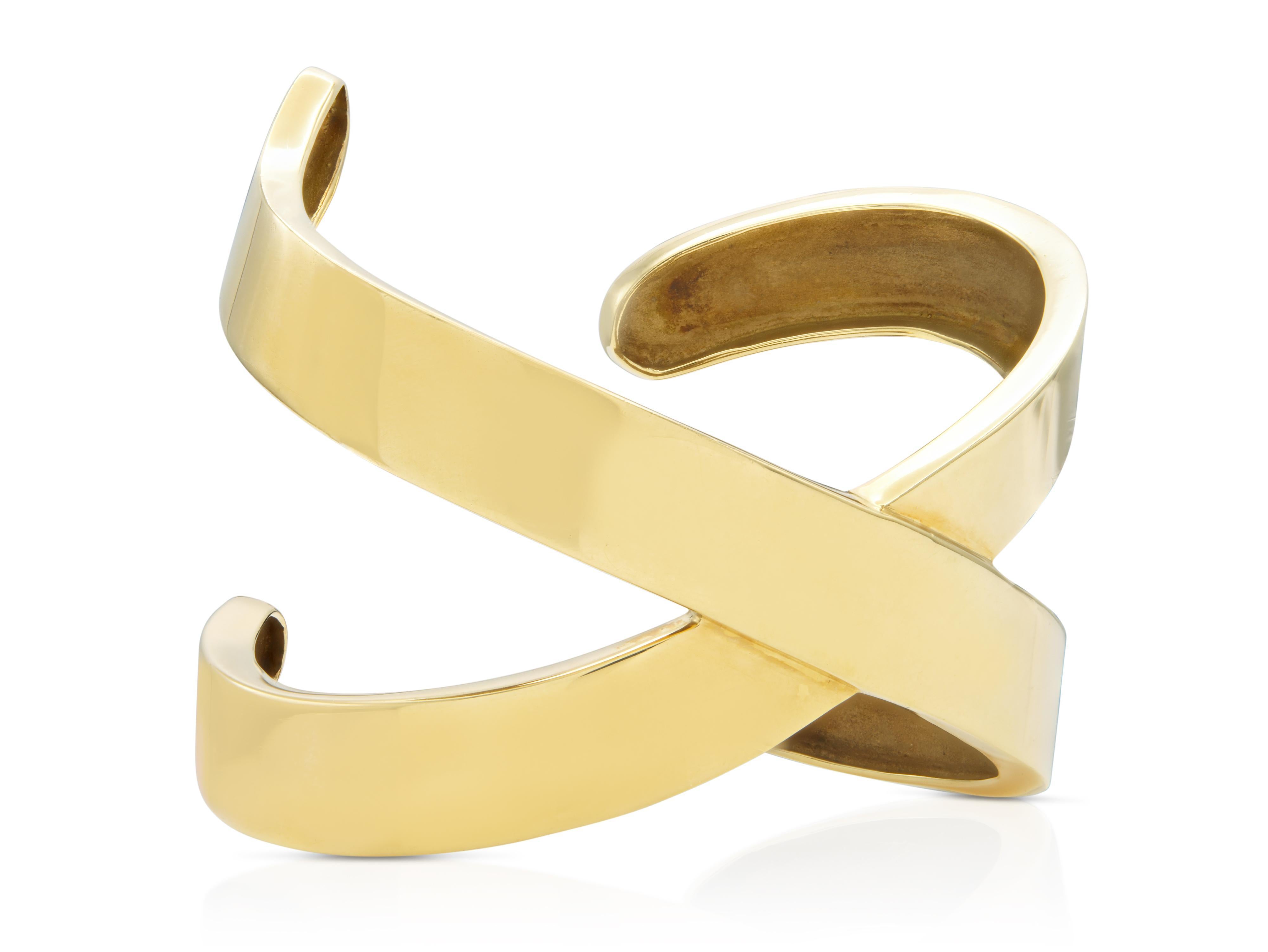 Finement réalisé en or jaune 18 carats.
Signé par Paloma Picasso pour Tiffany & Co.
Circa 1990
Taille 6 1/2