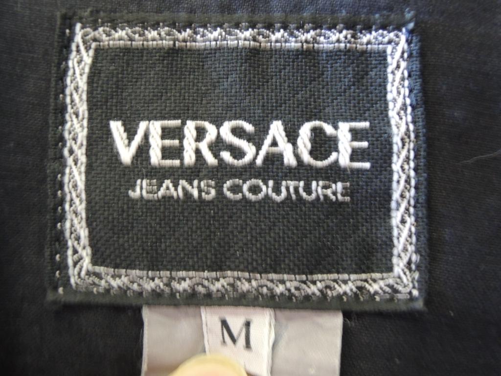 Vintage 1990s Versace Jeans Couture Denim Jean Jacket In Good Condition For Sale In Oakland, CA
