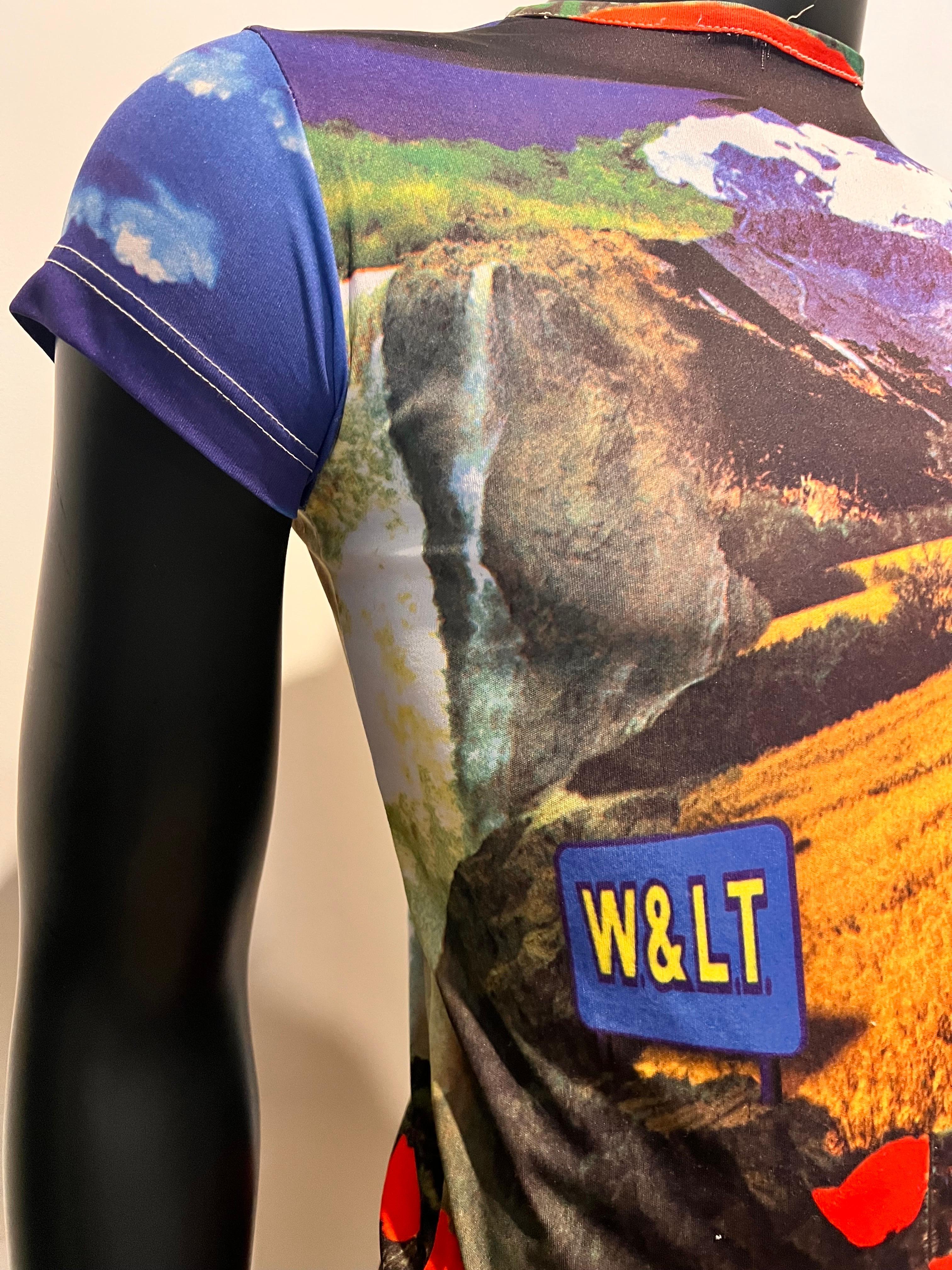Vintage 1990's W< Wild & Lethal Trash von Walter Van Beirendonck gedruckt T-Shirt  (Braun) im Angebot
