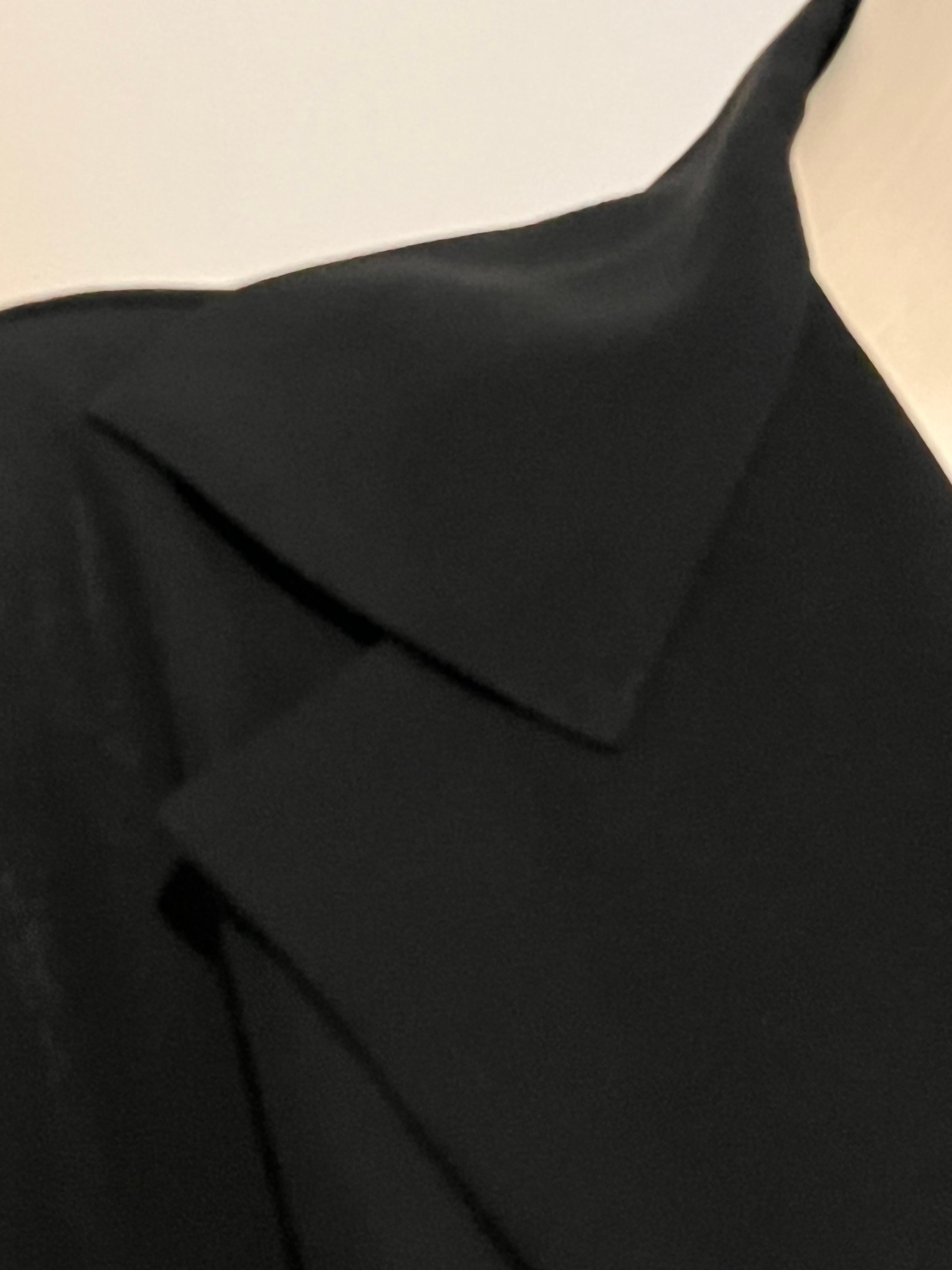 Vintage 1990’s Y’s by Yohji Yamamoto long unstructured coat with buckle detail  In Good Condition For Sale In COLLINGWOOD, AU