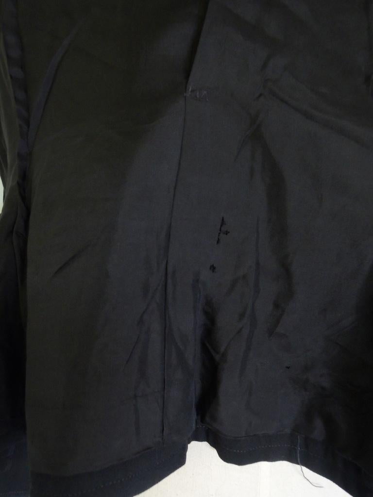 Vintage 1990s Yves Saint Laurent Rive Form Fitting Black Wool Jacket For Sale 5