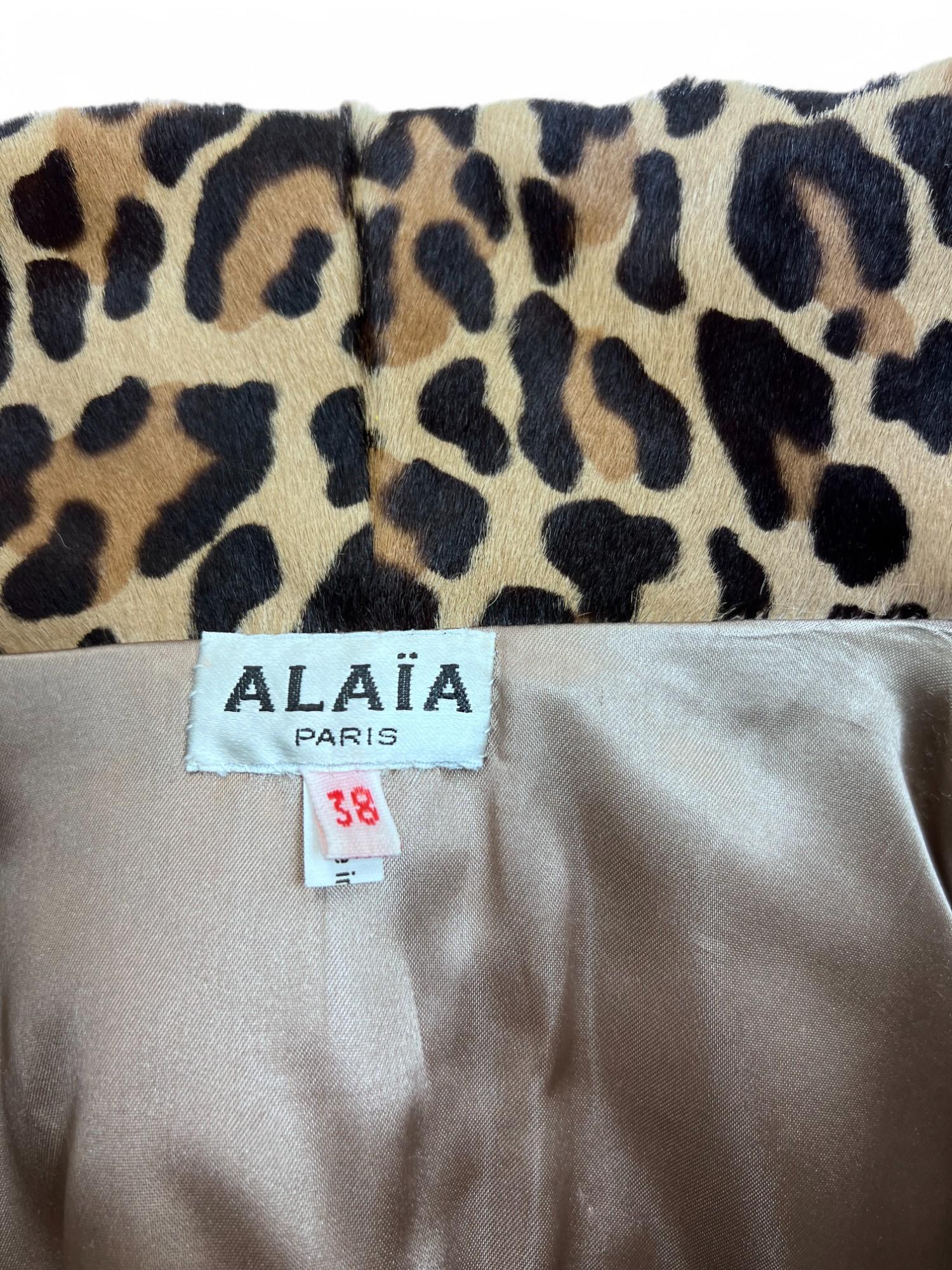Vintage 1991 Azzedine Alaïa Leopard Calf Leather Cropped Jacket Sz: 38 For Sale 3