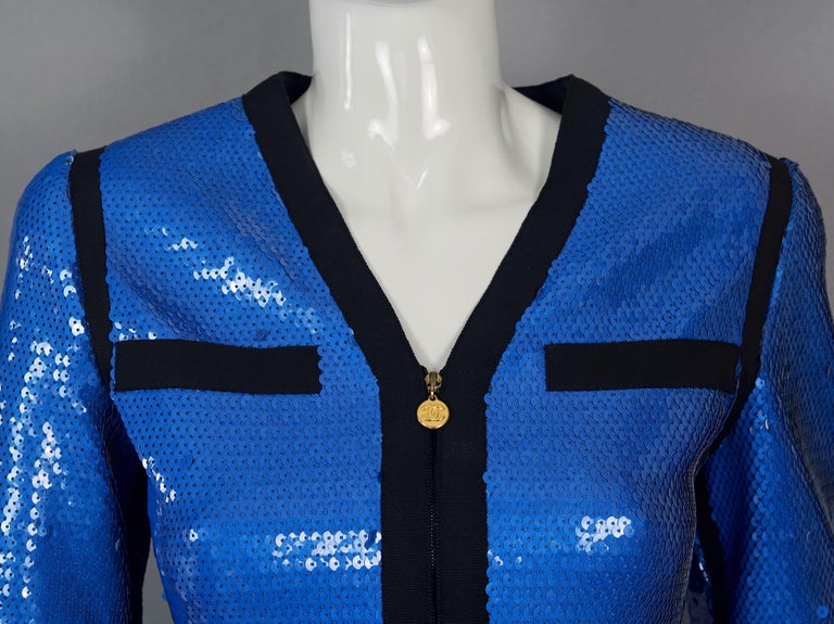 Vintage 1991 CHANEL Blue Sequin Scuba Jacket For Sale 5