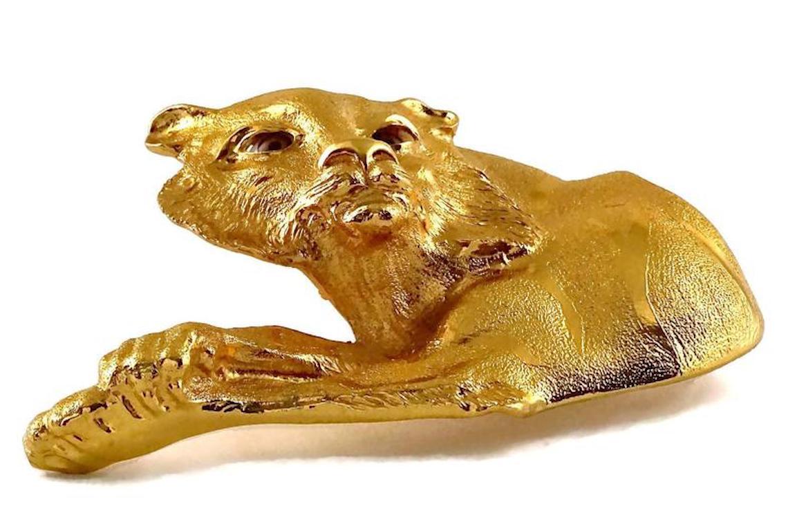 Brown Vintage 1991 CHRISTOPHER ROSS Sculpture Tiger Belt Buckle For Sale
