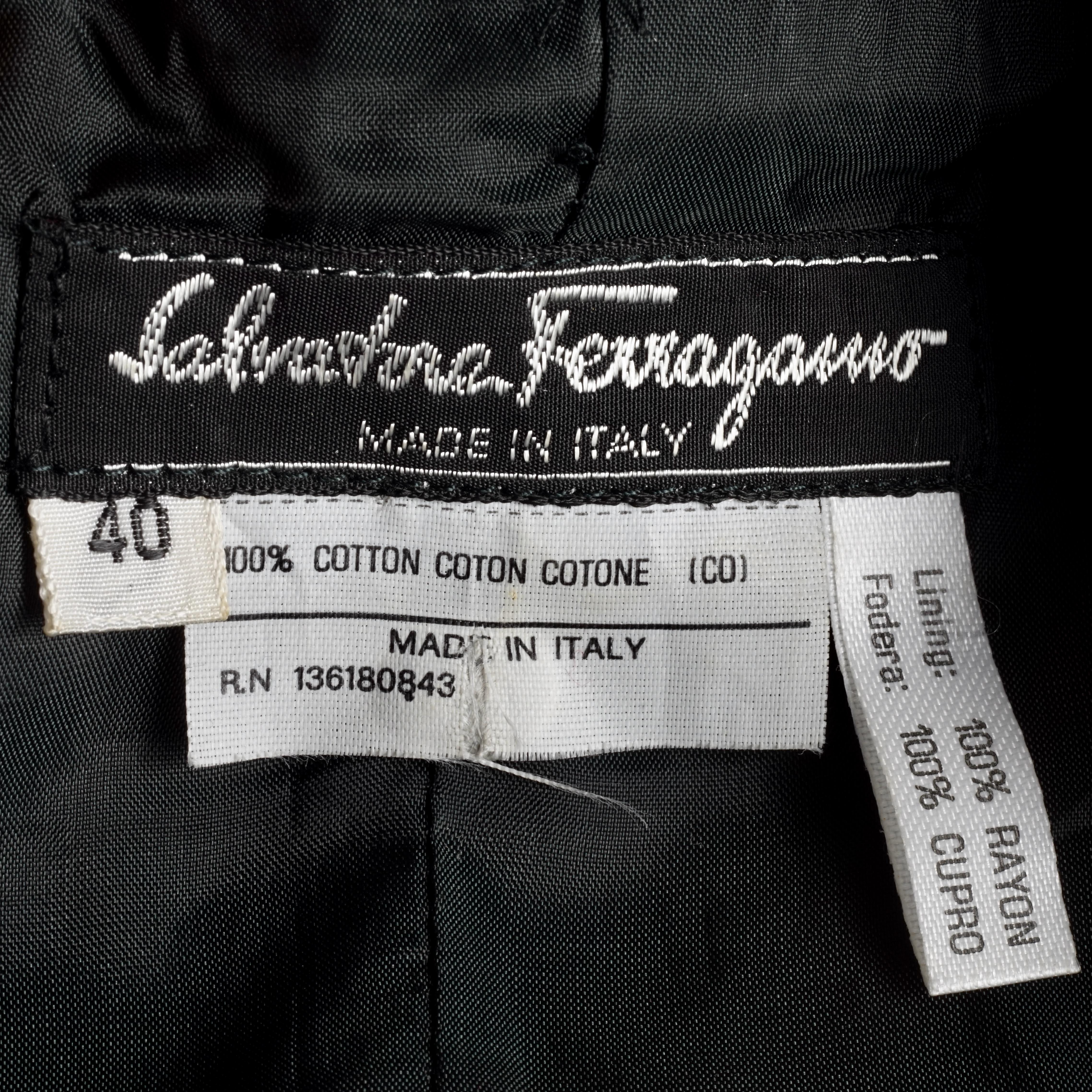 Vintage 1991 SALVATORE FERRAGAMO Multicolor Shoe Print Blazer Jacket For Sale 4