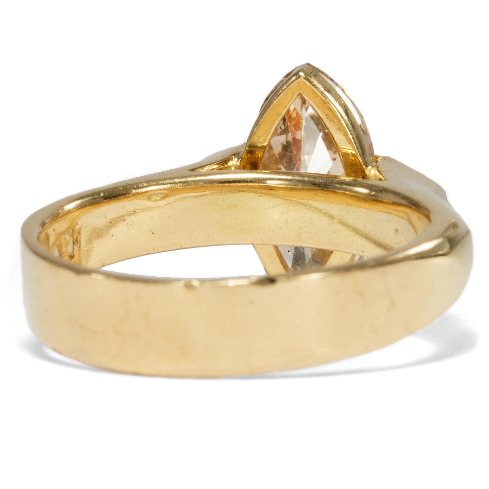 Contemporary Vintage 1992, Certified 1.43 Carat Marquise Champagne Argyle Diamond Gold Ring For Sale