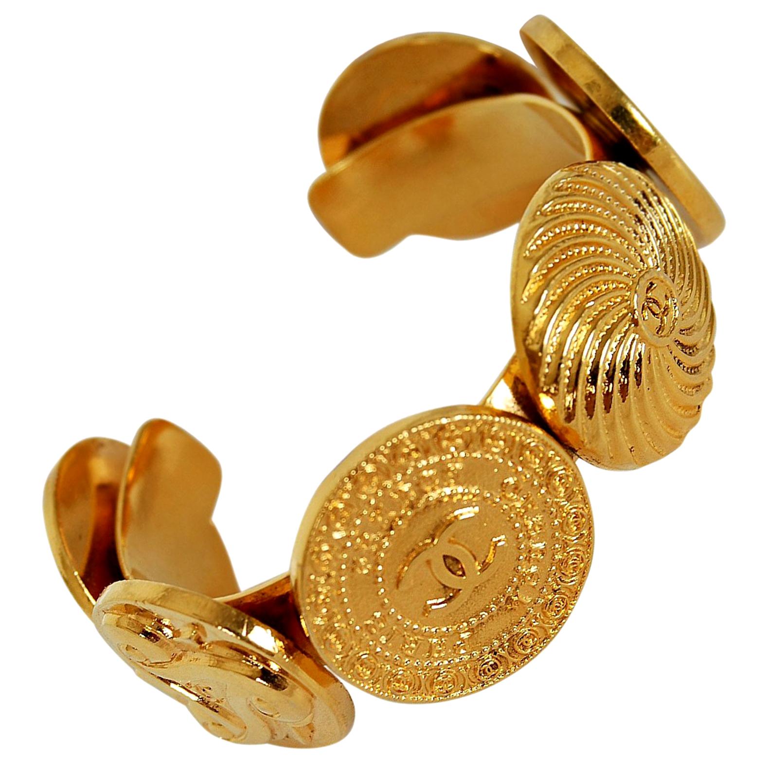 Vintage 1992 Chanel Paris Novelty-Logo Charms Medallion Gold Cuff Bracelet 