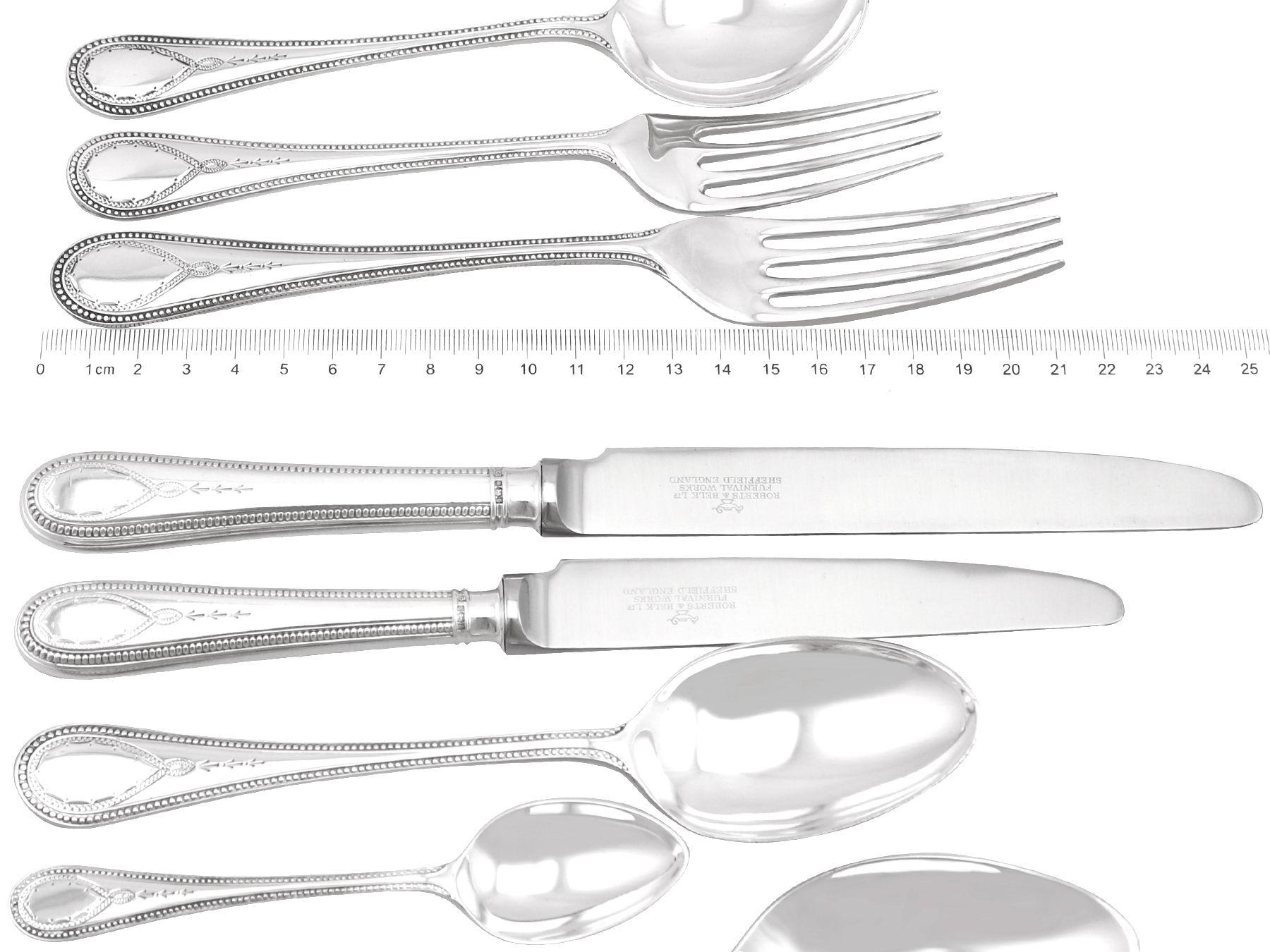 Vintage 1992 Sterling Silver Canteen of Cutlery for Eight Persons In Excellent Condition In Jesmond, Newcastle Upon Tyne