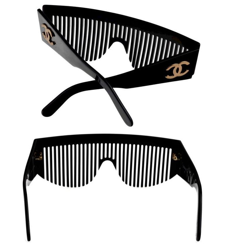 Vintage 1993 CHANEL Logo Comb Futuristic Sunglasses As Seen  display picture 3