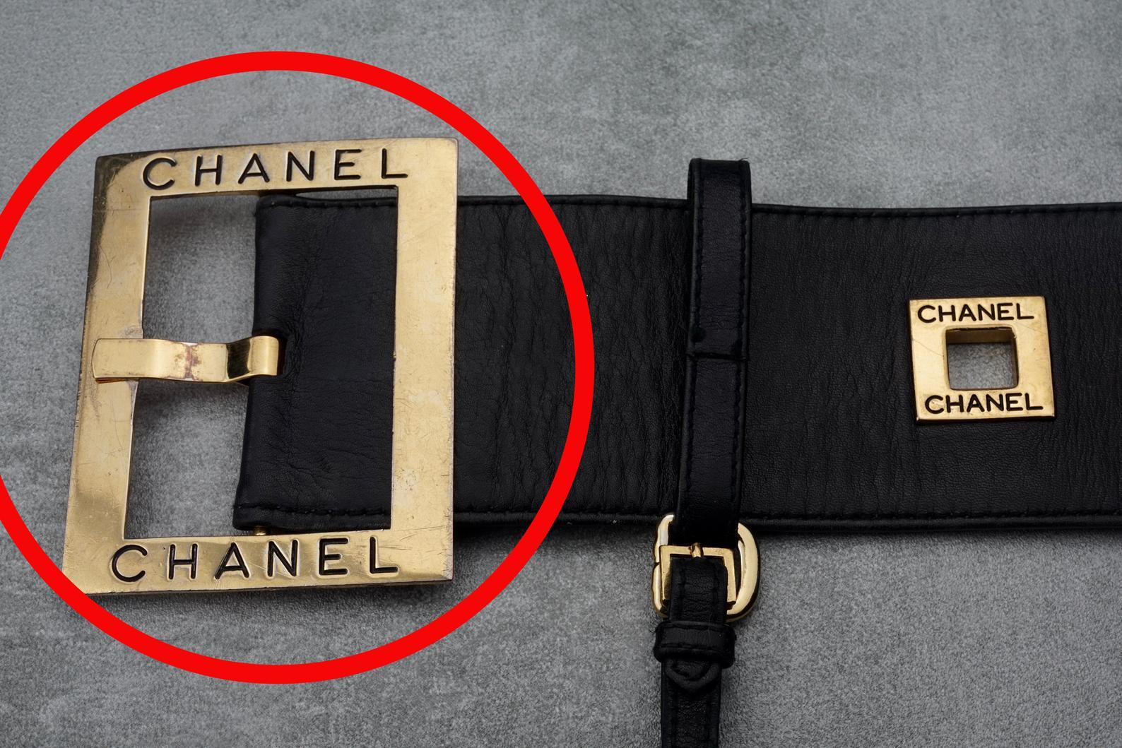 Vintage 1993 CHANEL Luggage Tag Logo Belt 3